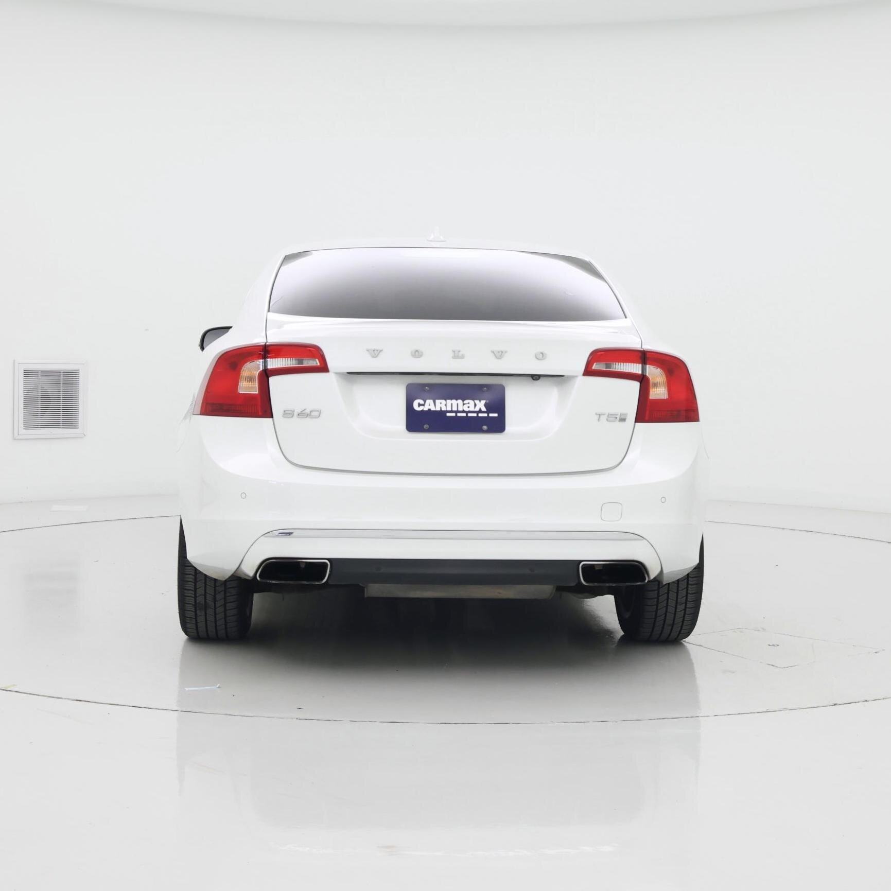 Thumbnail: 2018 Volvo S60 - 6