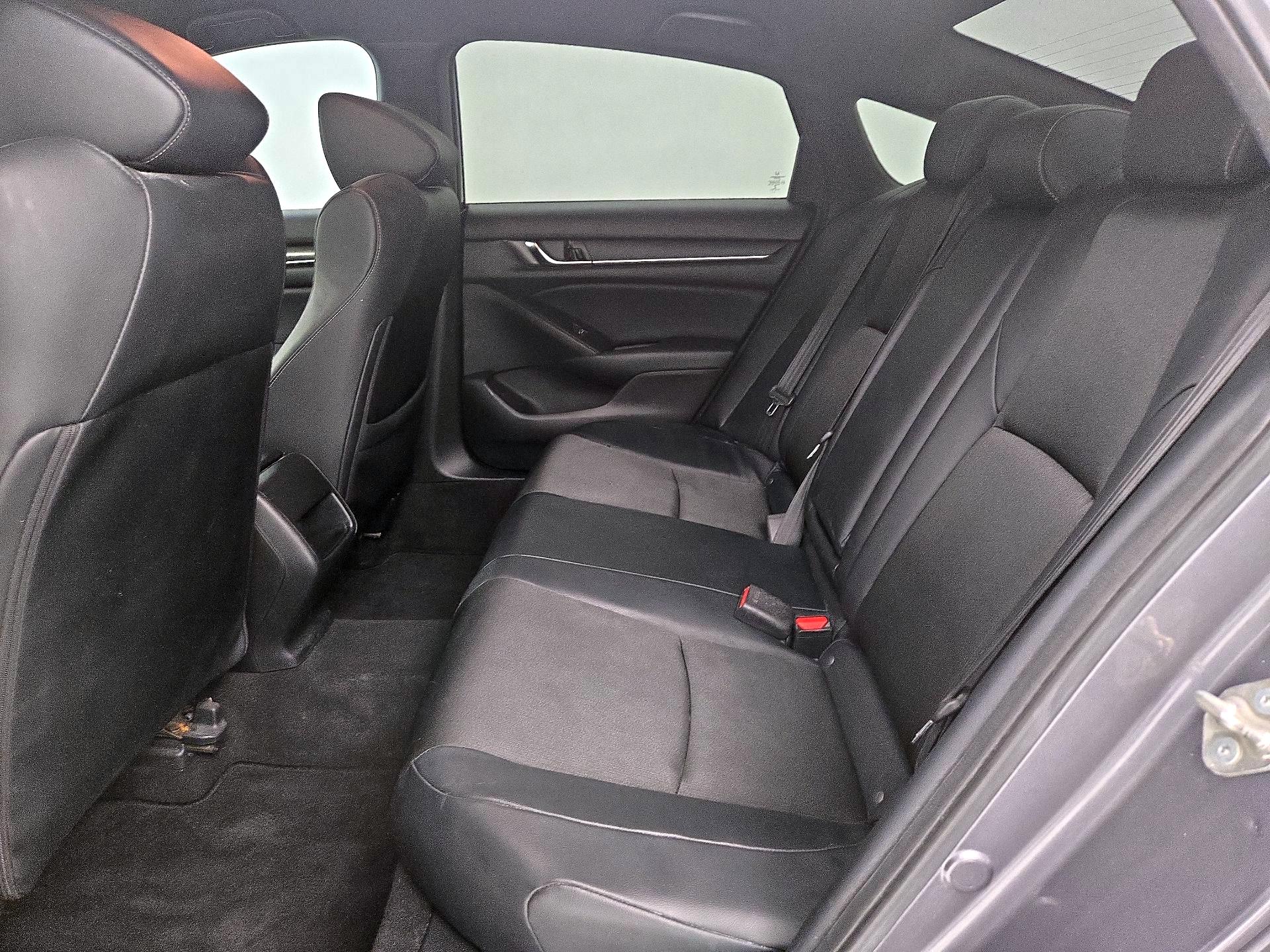 Thumbnail: 2018 Honda Accord - 18