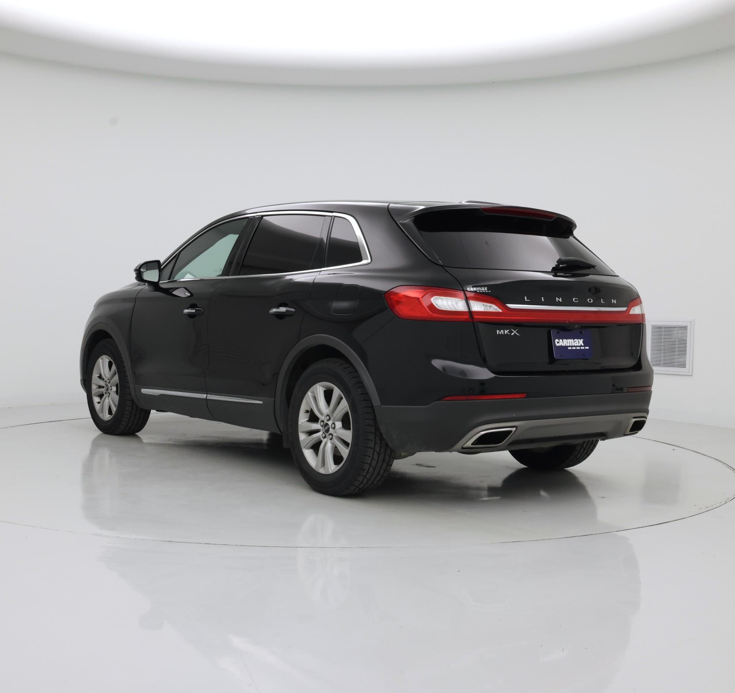 Thumbnail: 2016 Lincoln MKX - 2
