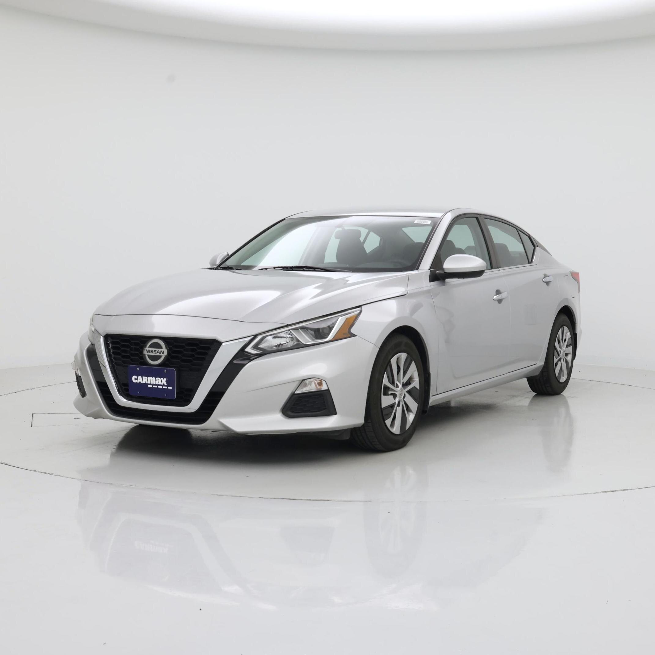 Thumbnail: 2020 Nissan Altima - 4