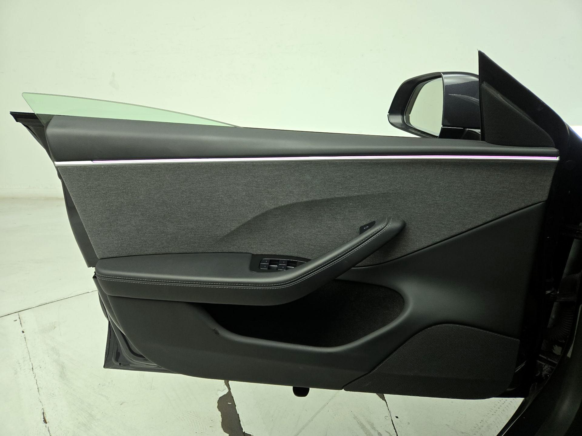 Thumbnail: 2025 Tesla Model 3 - 12