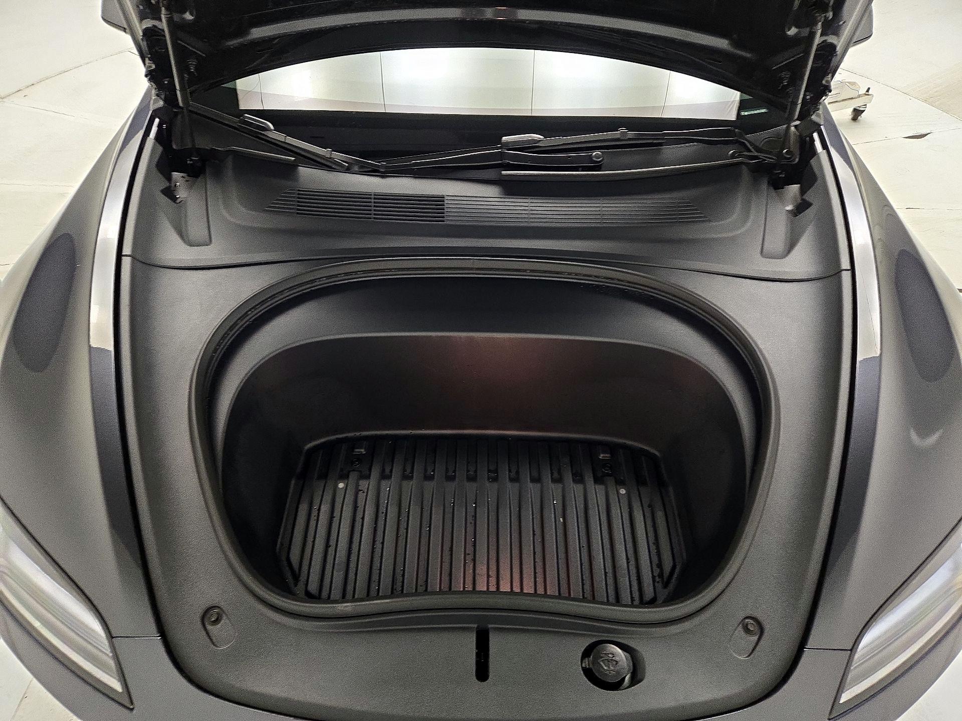 Thumbnail: 2025 Tesla Model 3 - 20