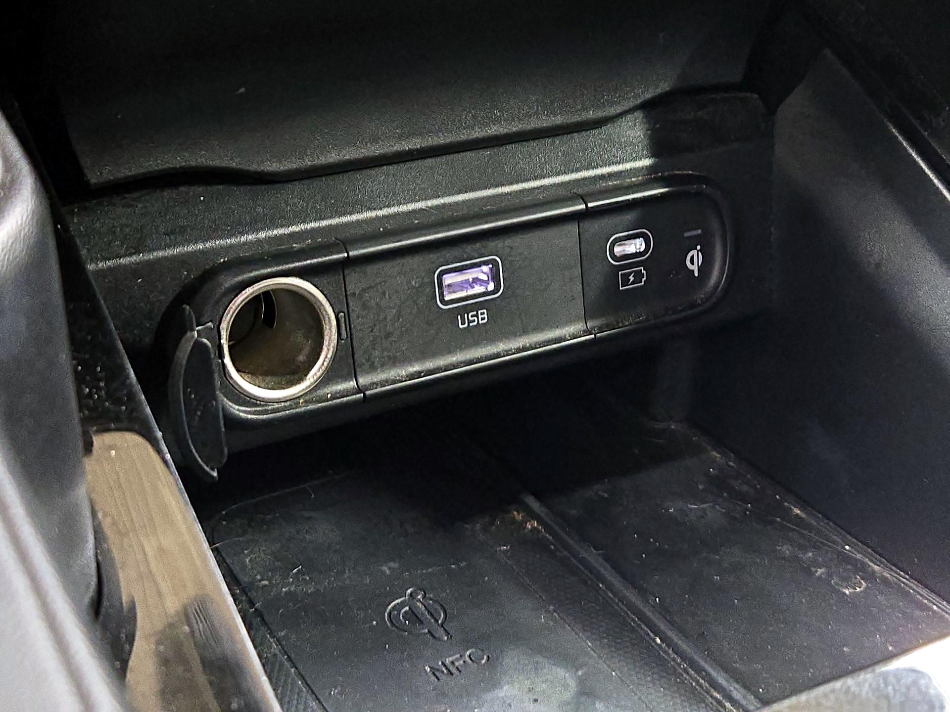 Thumbnail: 2023 Kia Telluride - 19