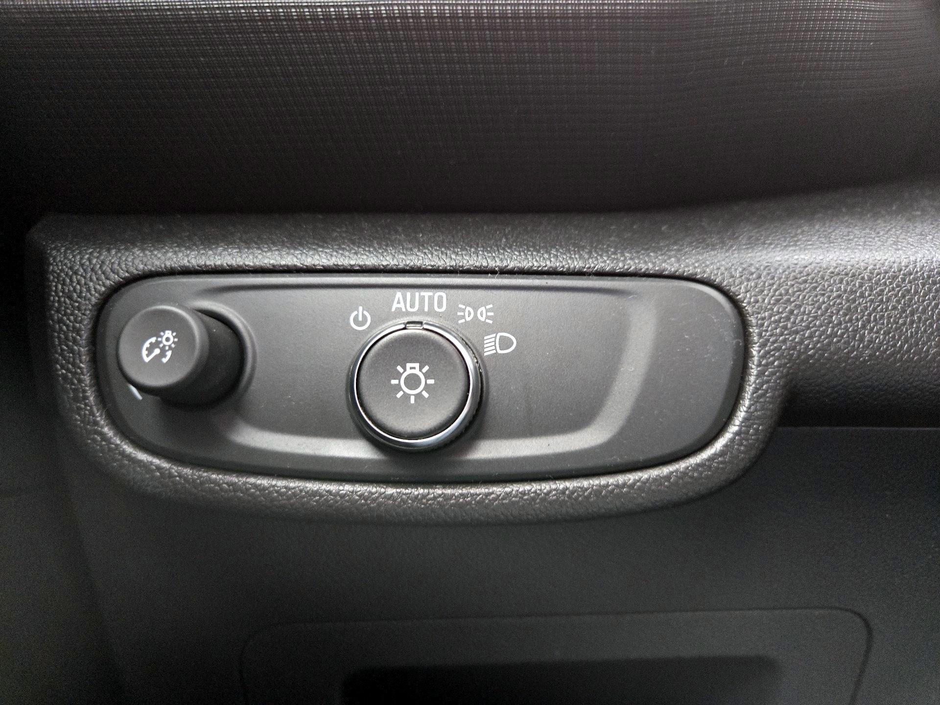 Thumbnail: 2021 Chevrolet TrailBlazer - 13