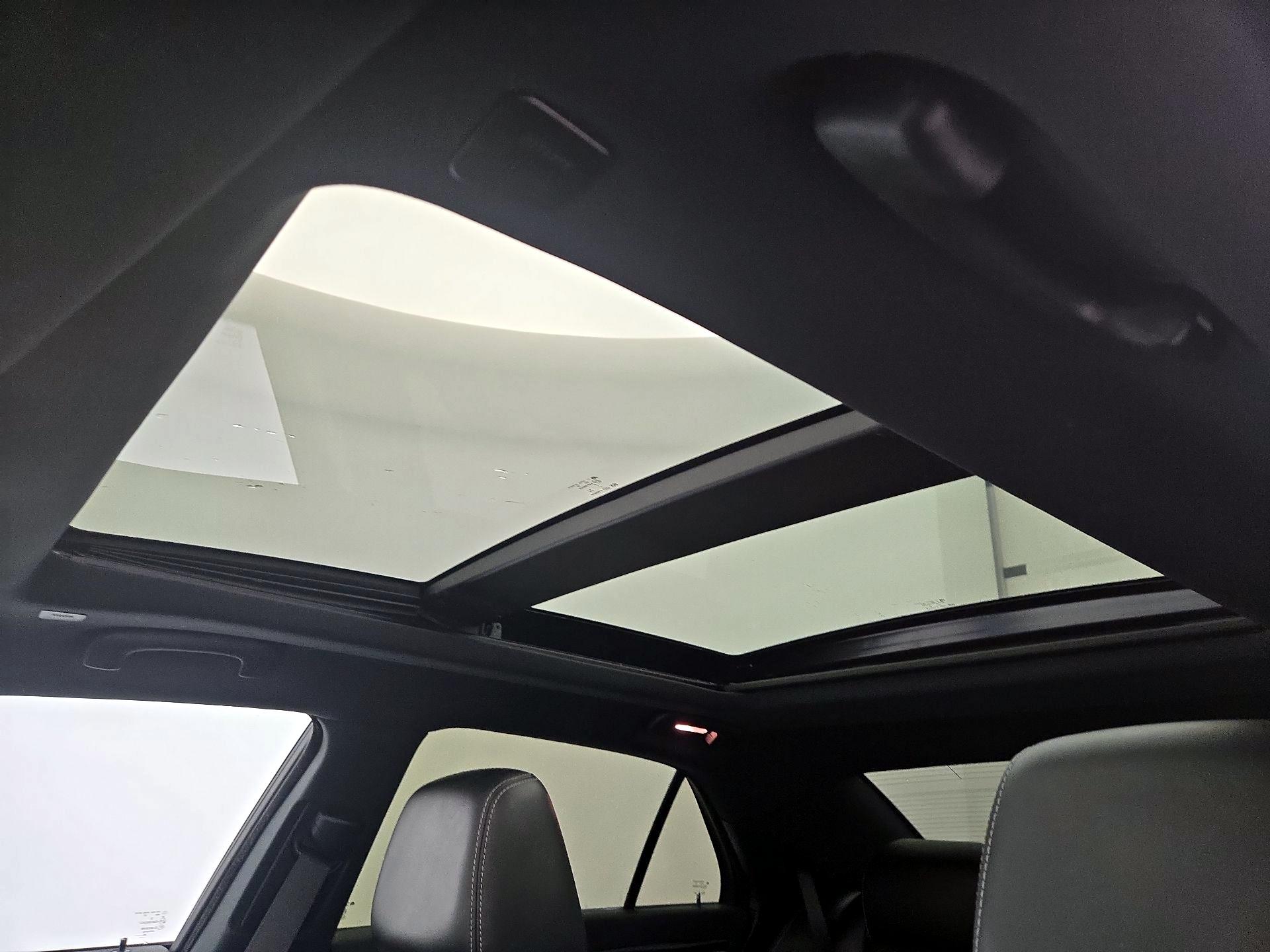 Thumbnail: 2020 Chrysler 300 - 19