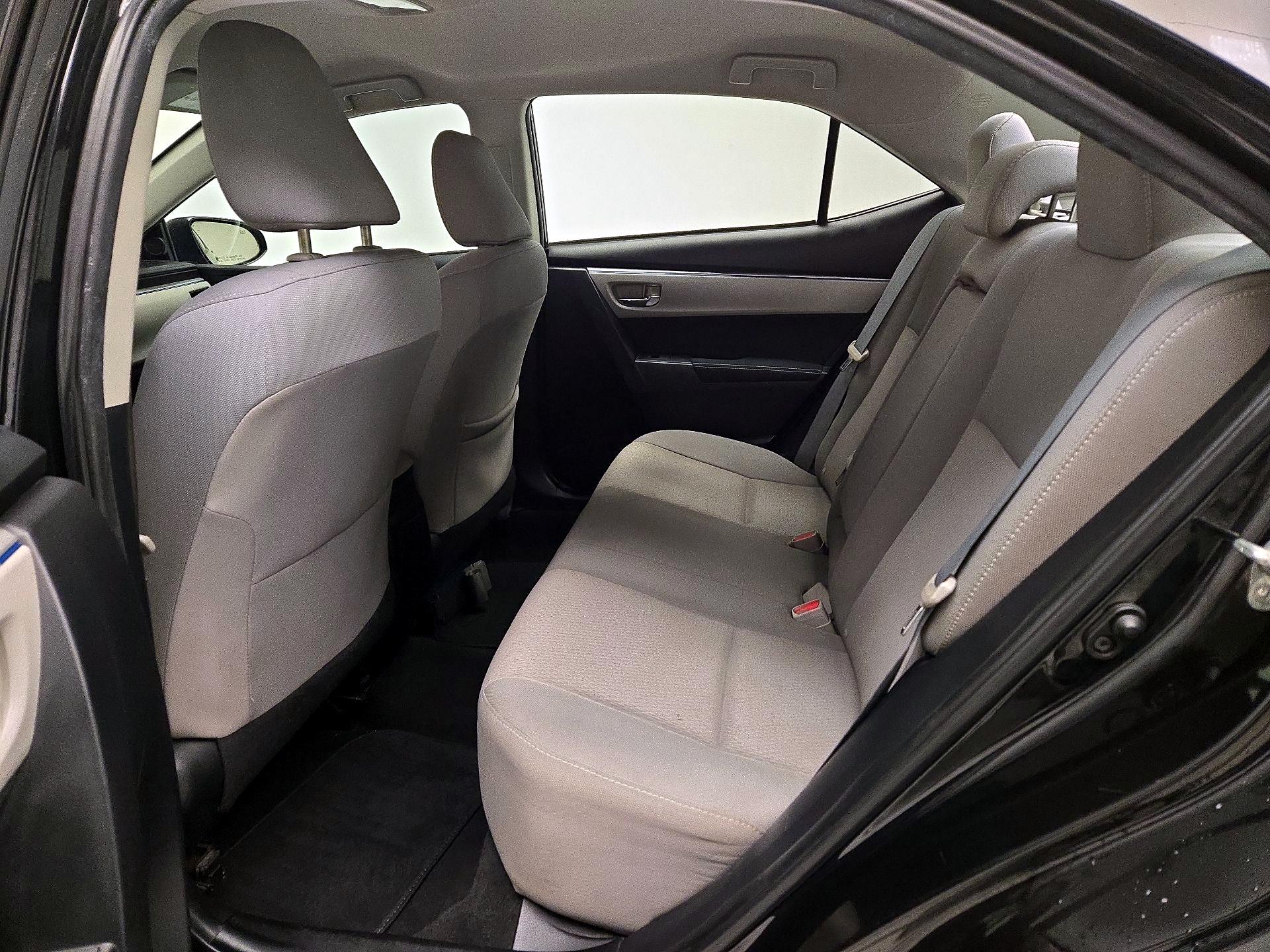 Thumbnail: 2015 Toyota Corolla - 19