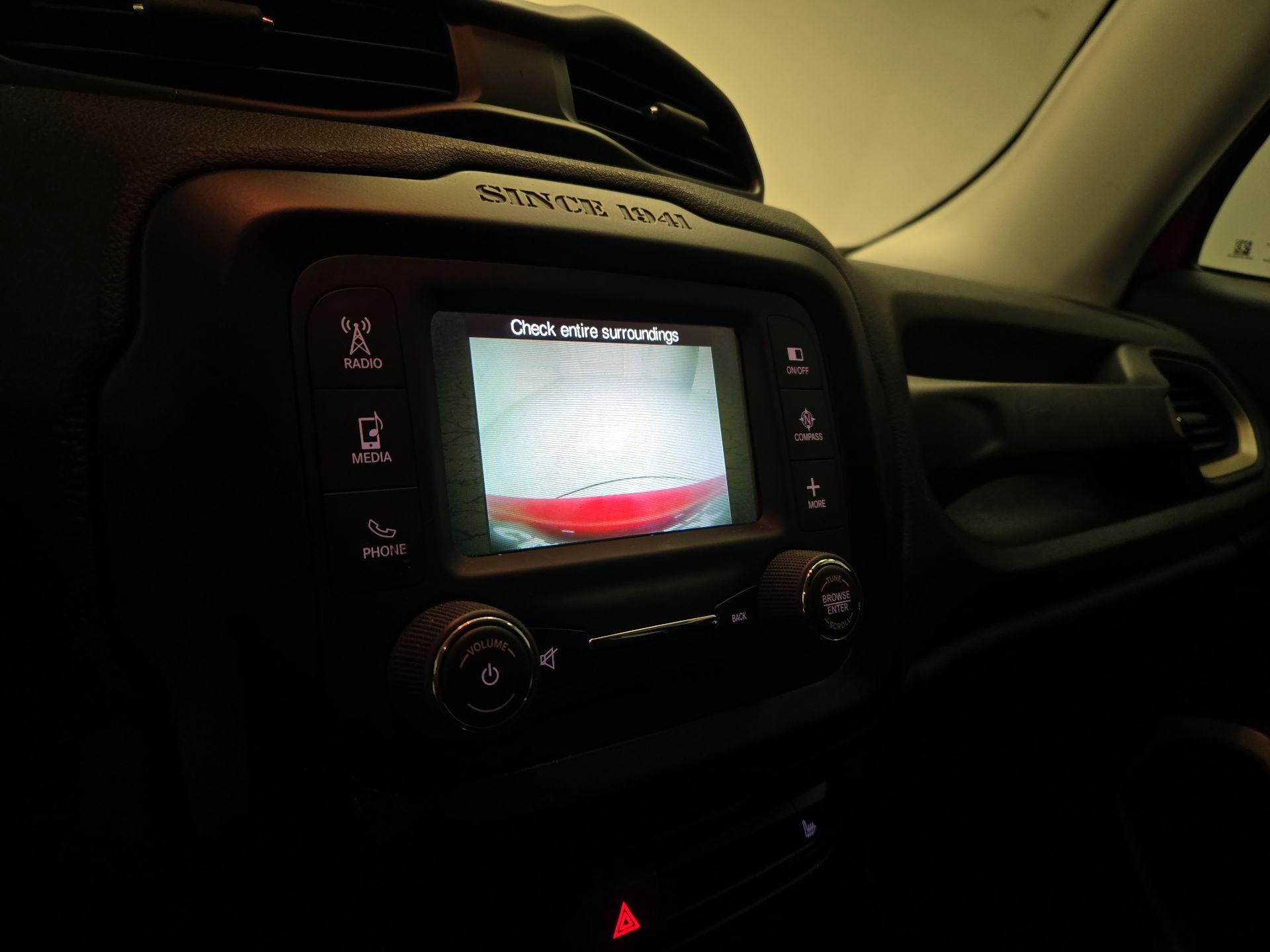 Thumbnail: 2015 Jeep Renegade - 13