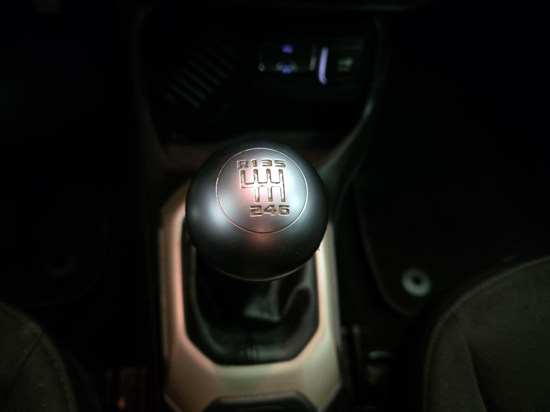 Thumbnail: 2015 Jeep Renegade - 16