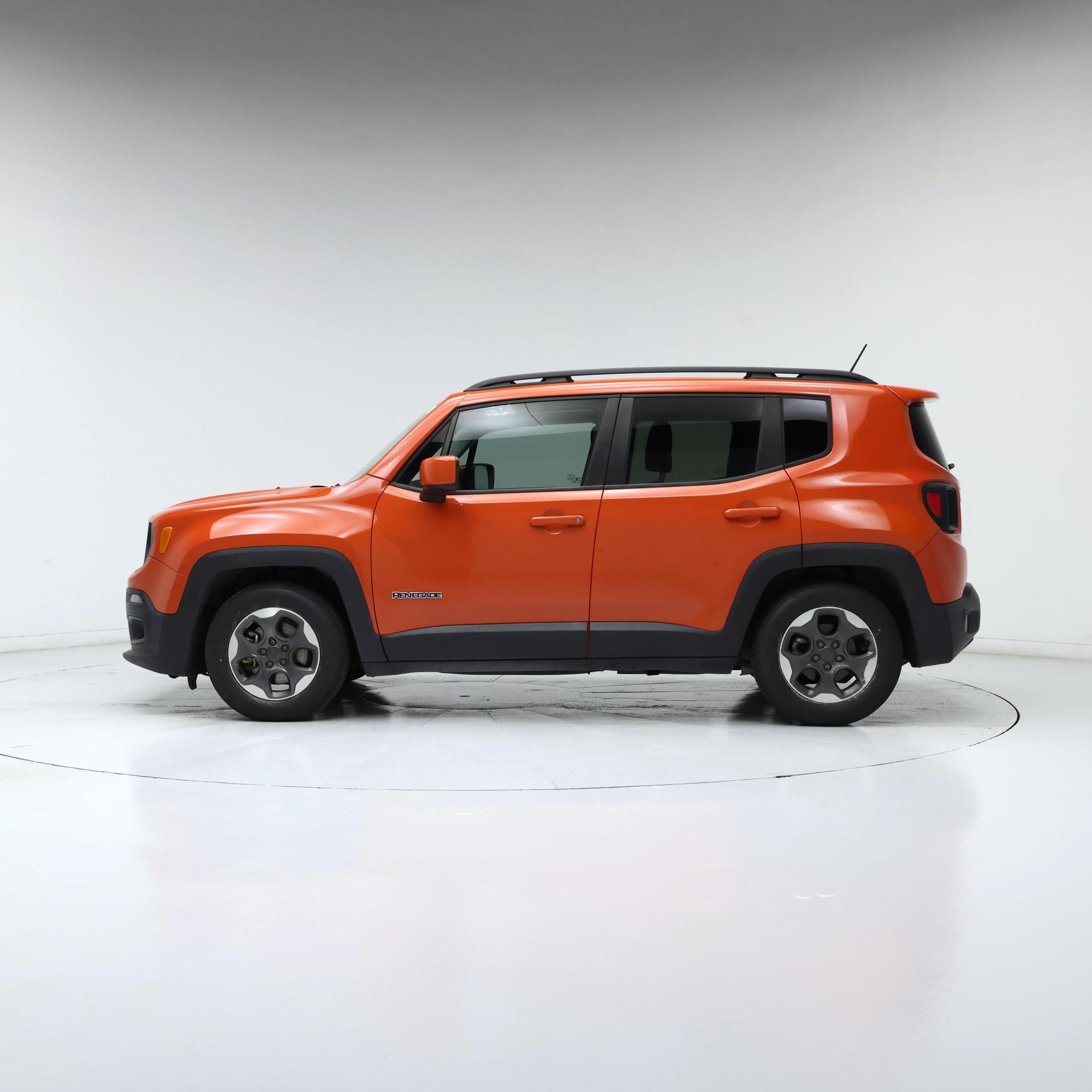 Thumbnail: 2015 Jeep Renegade - 3