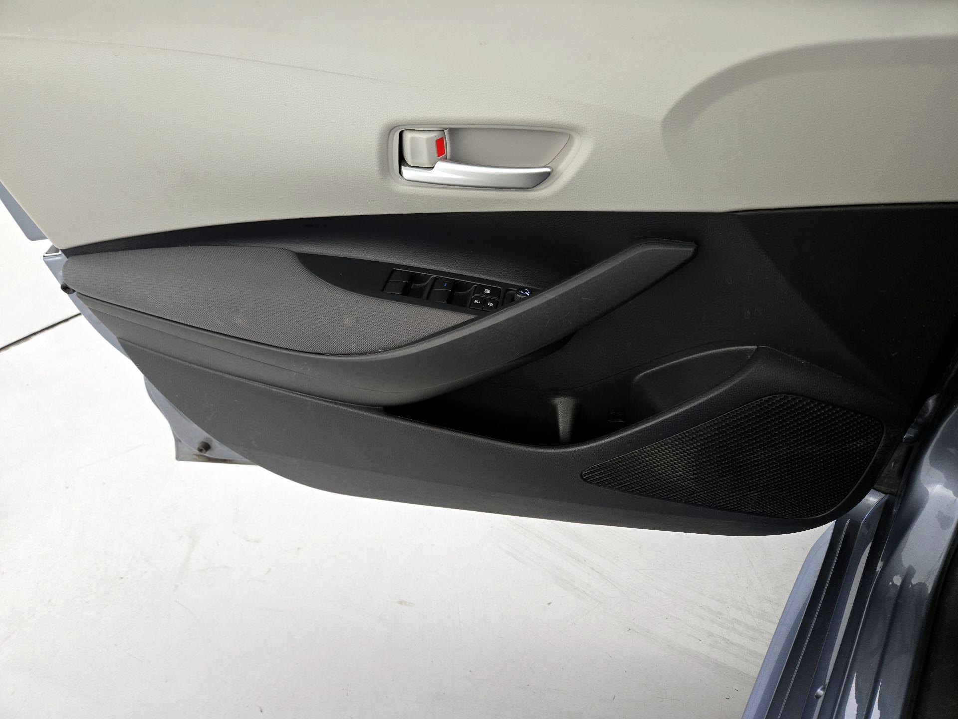 Thumbnail: 2021 Toyota Corolla - 12