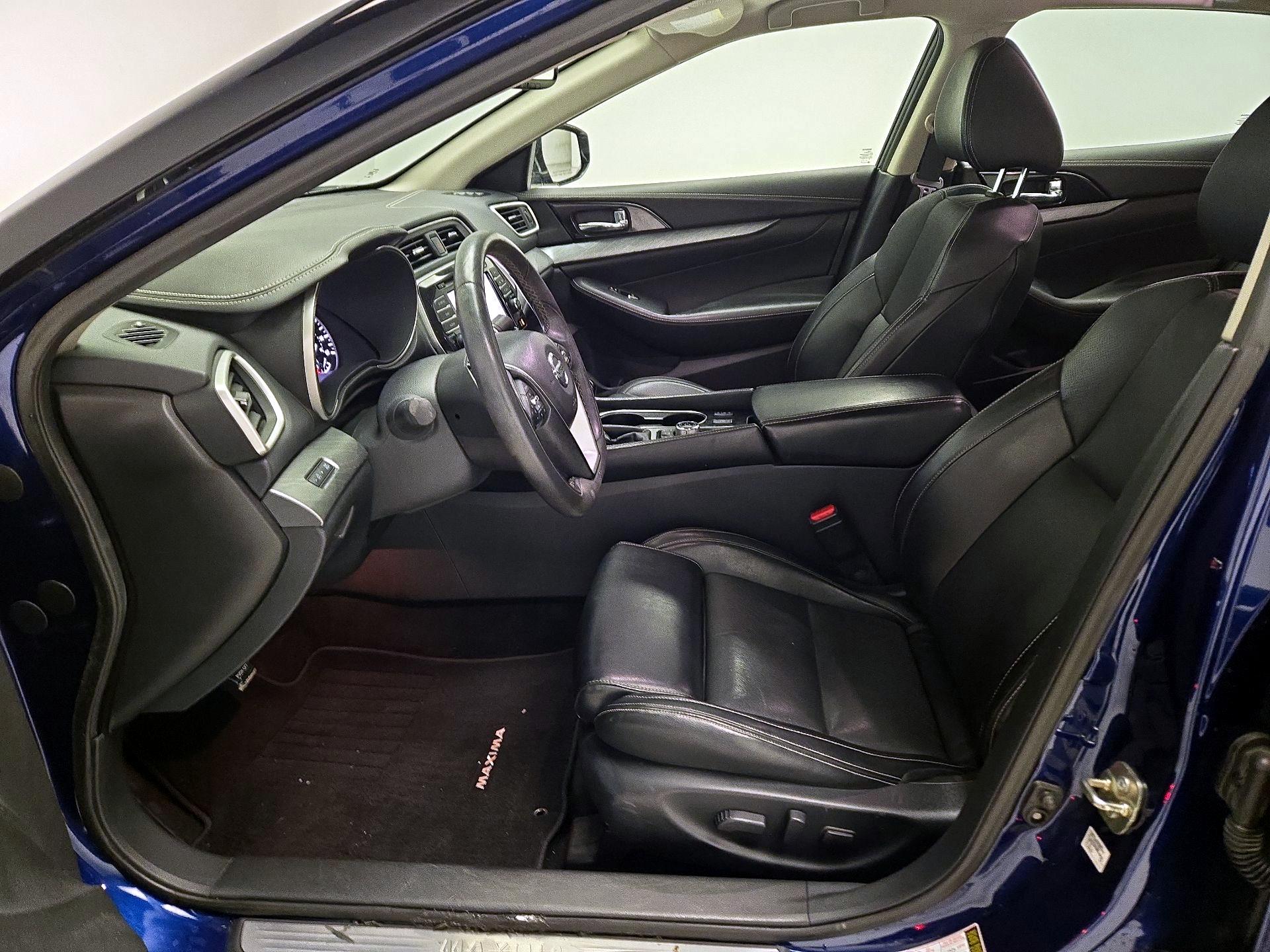 Thumbnail: 2017 Nissan Maxima - 11