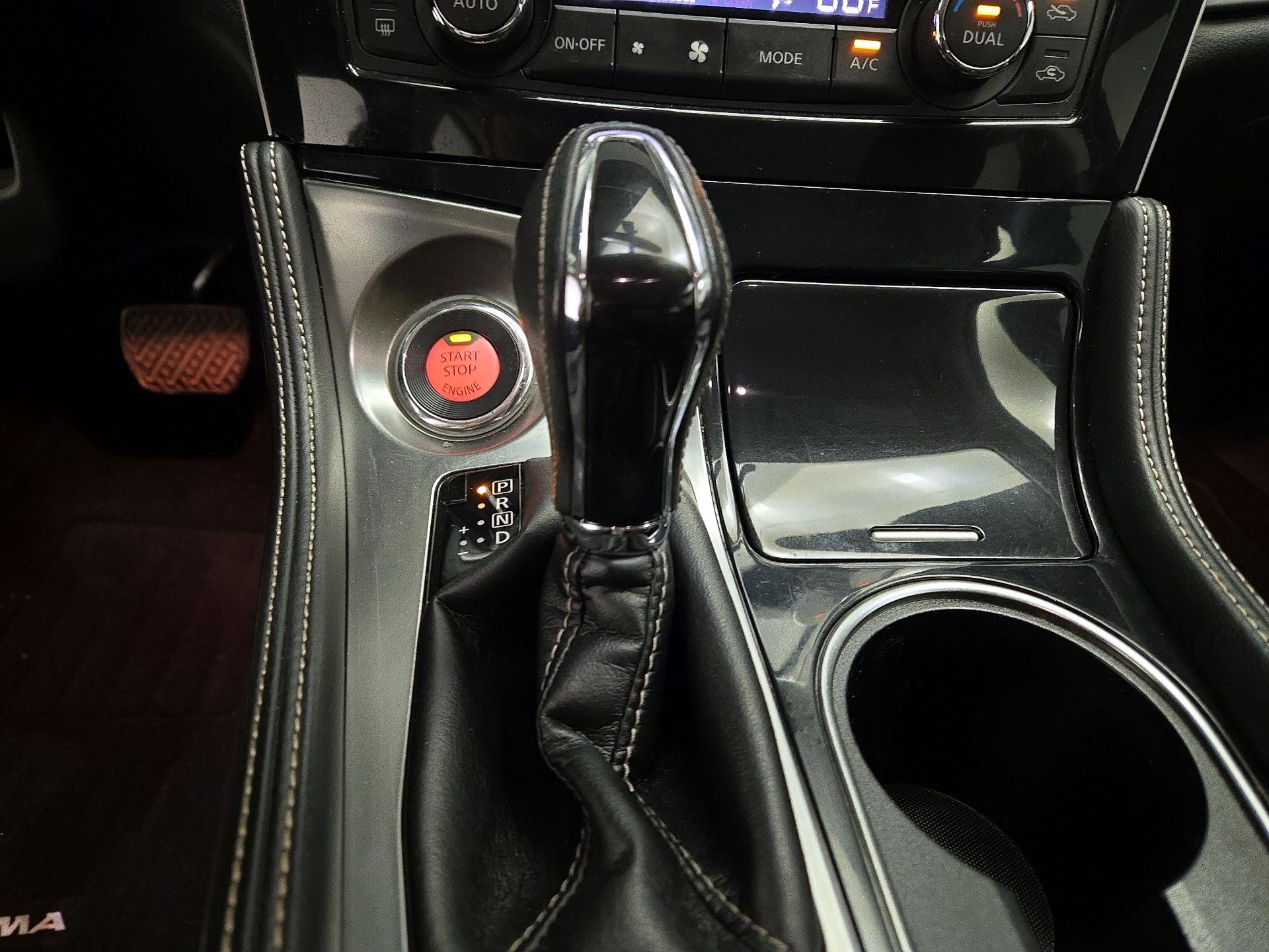 Thumbnail: 2017 Nissan Maxima - 18