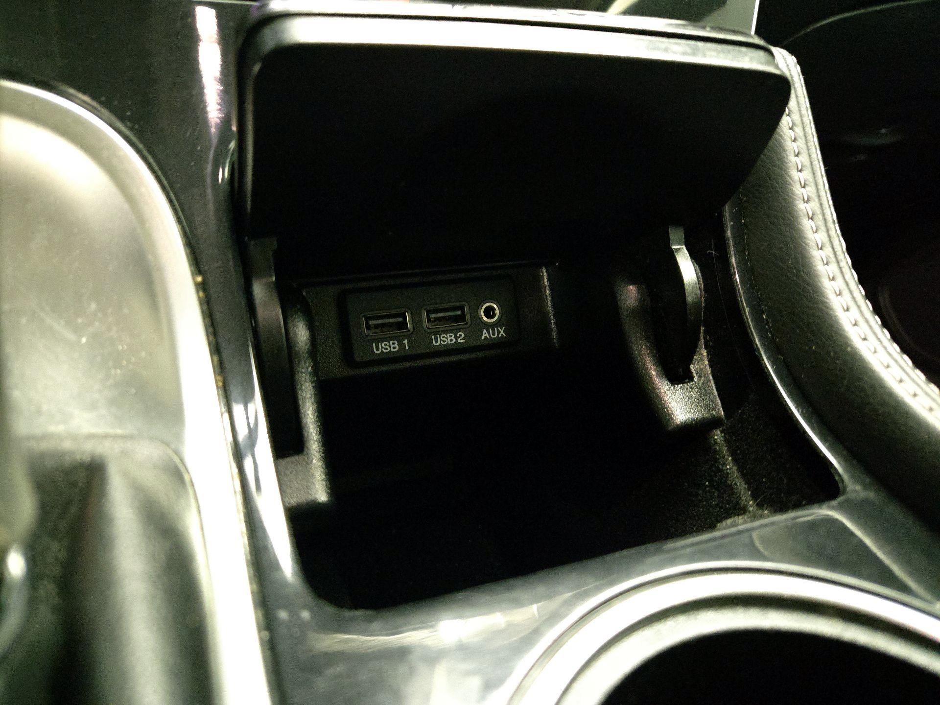 Thumbnail: 2017 Nissan Maxima - 19