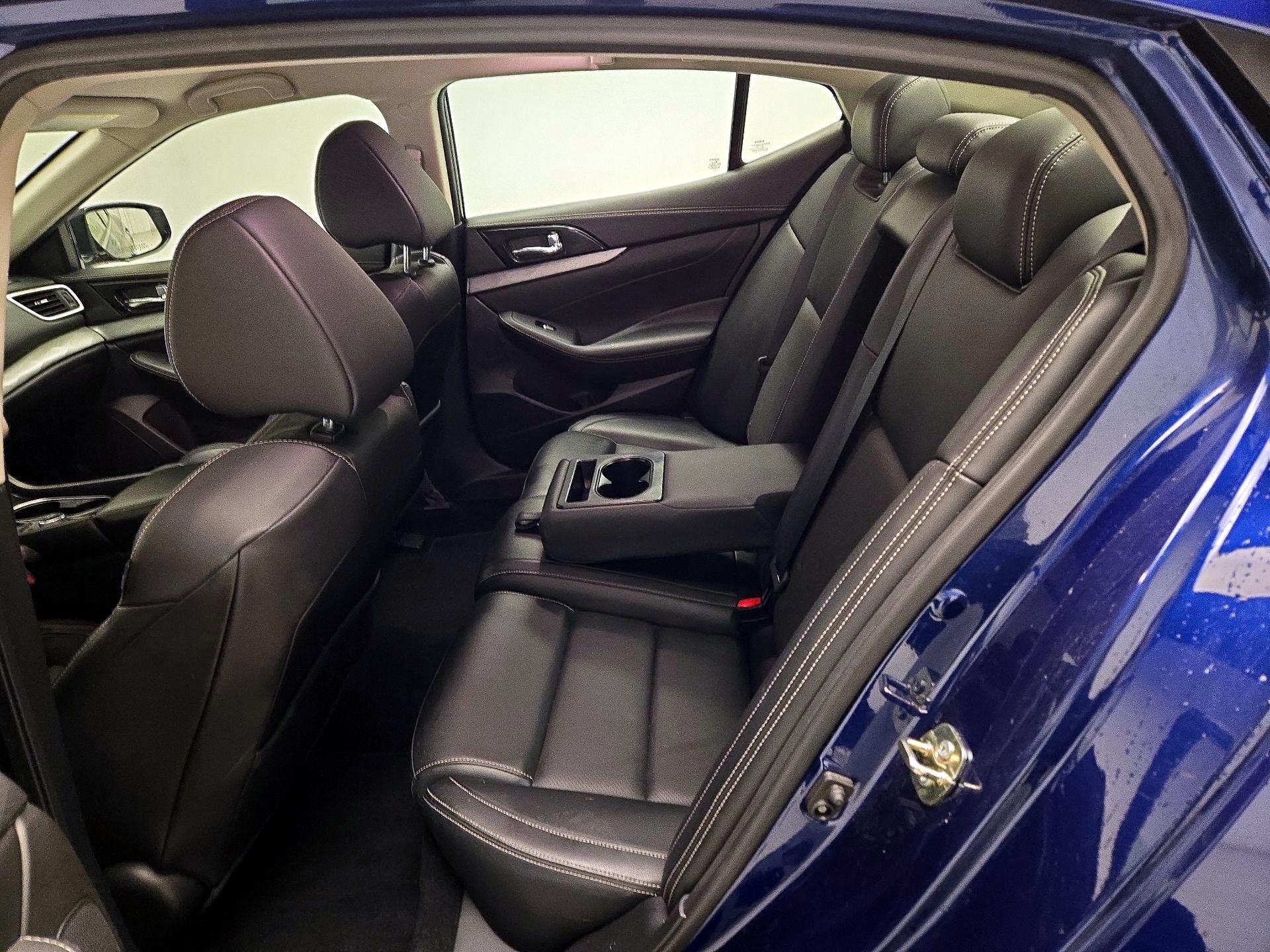 Thumbnail: 2017 Nissan Maxima - 20