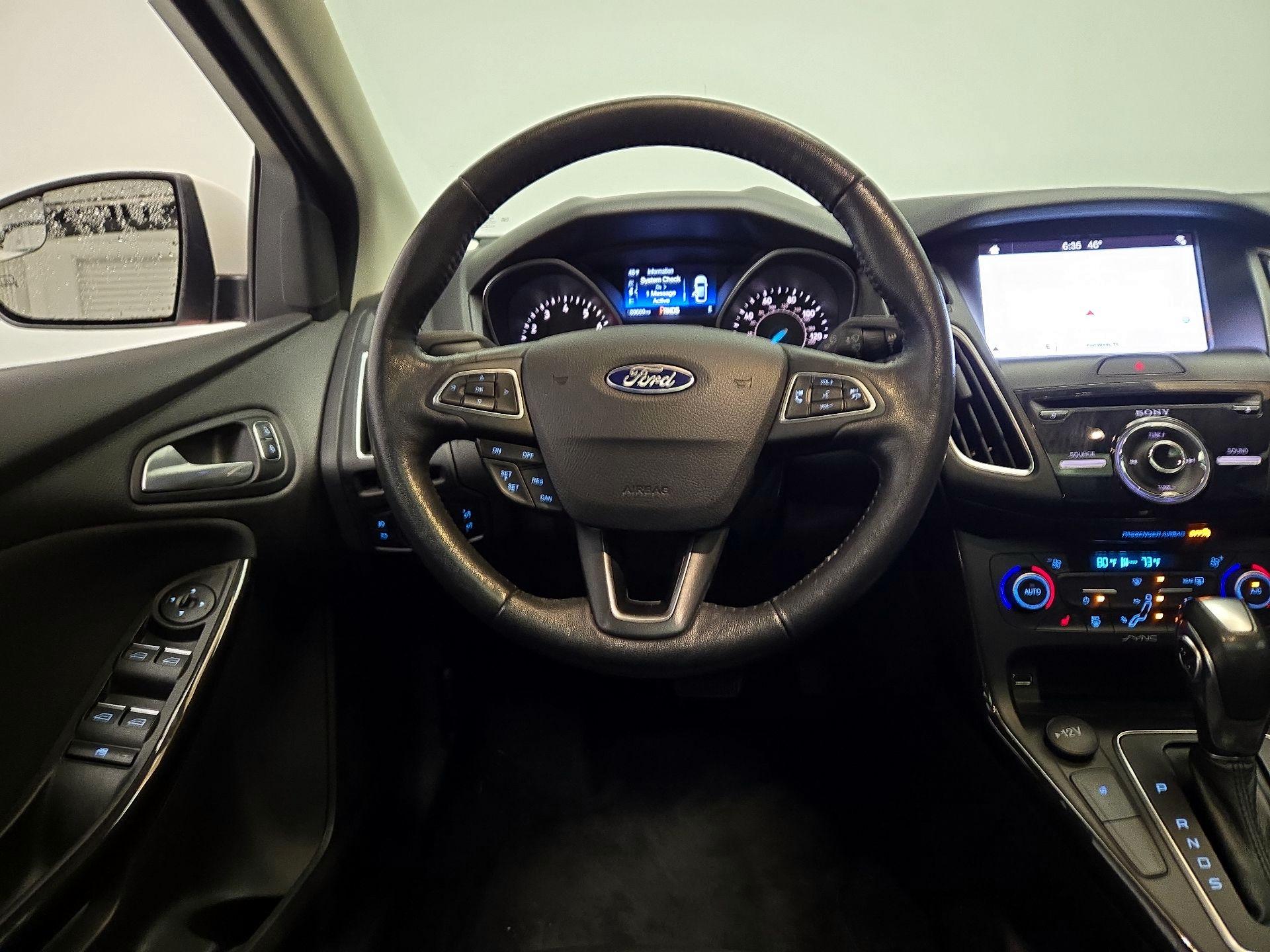 Thumbnail: 2018 Ford Focus - 10