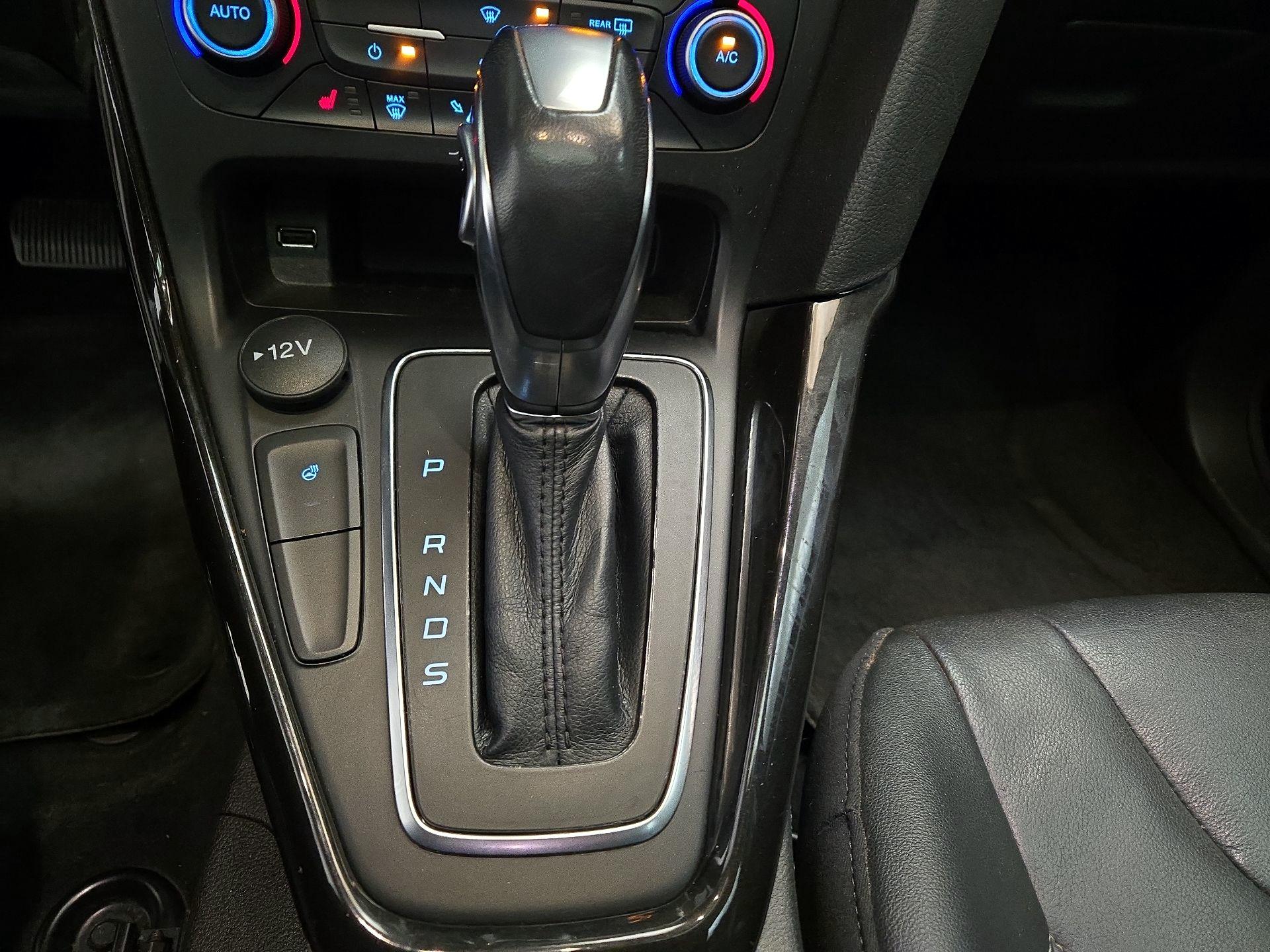 Thumbnail: 2018 Ford Focus - 18