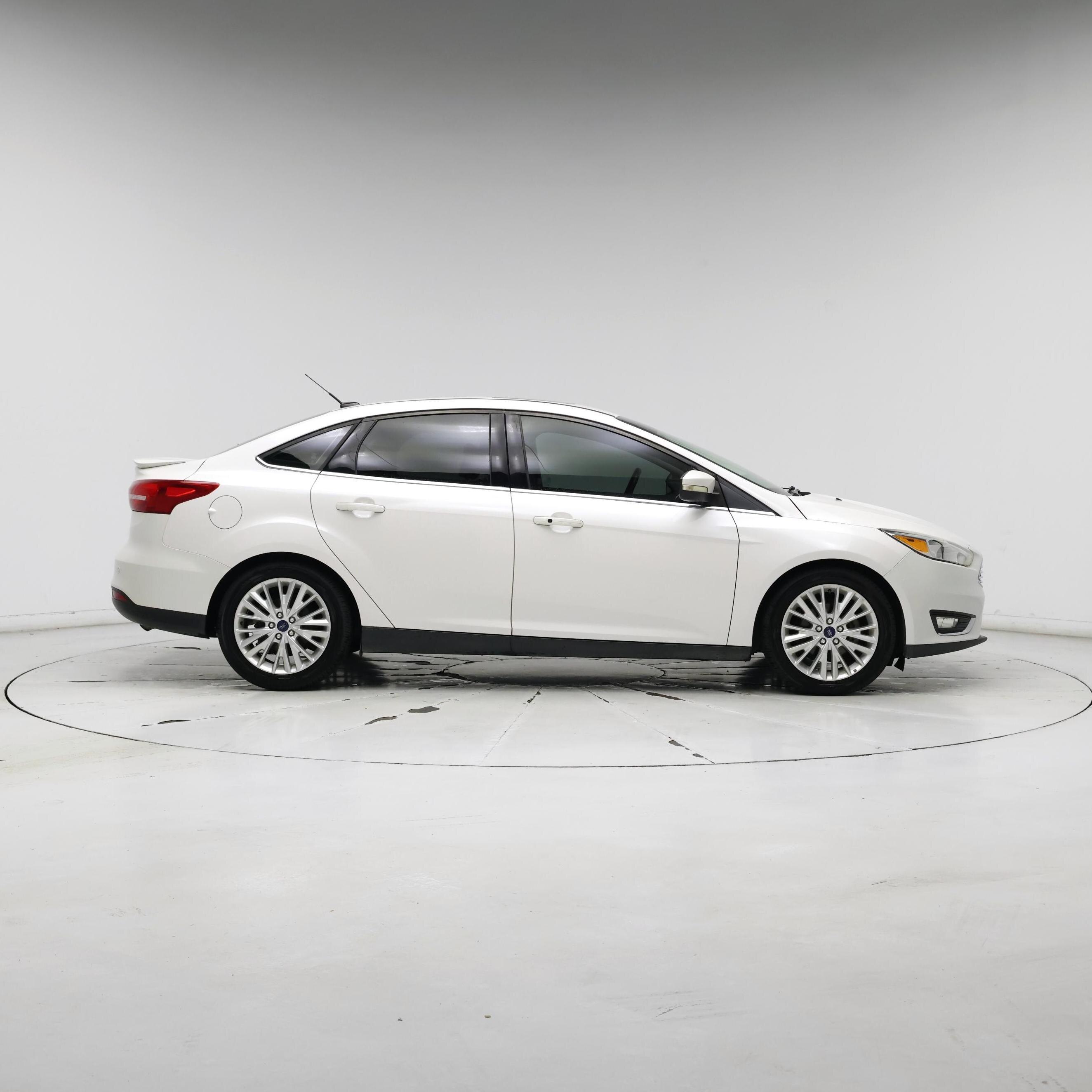 Thumbnail: 2018 Ford Focus - 7