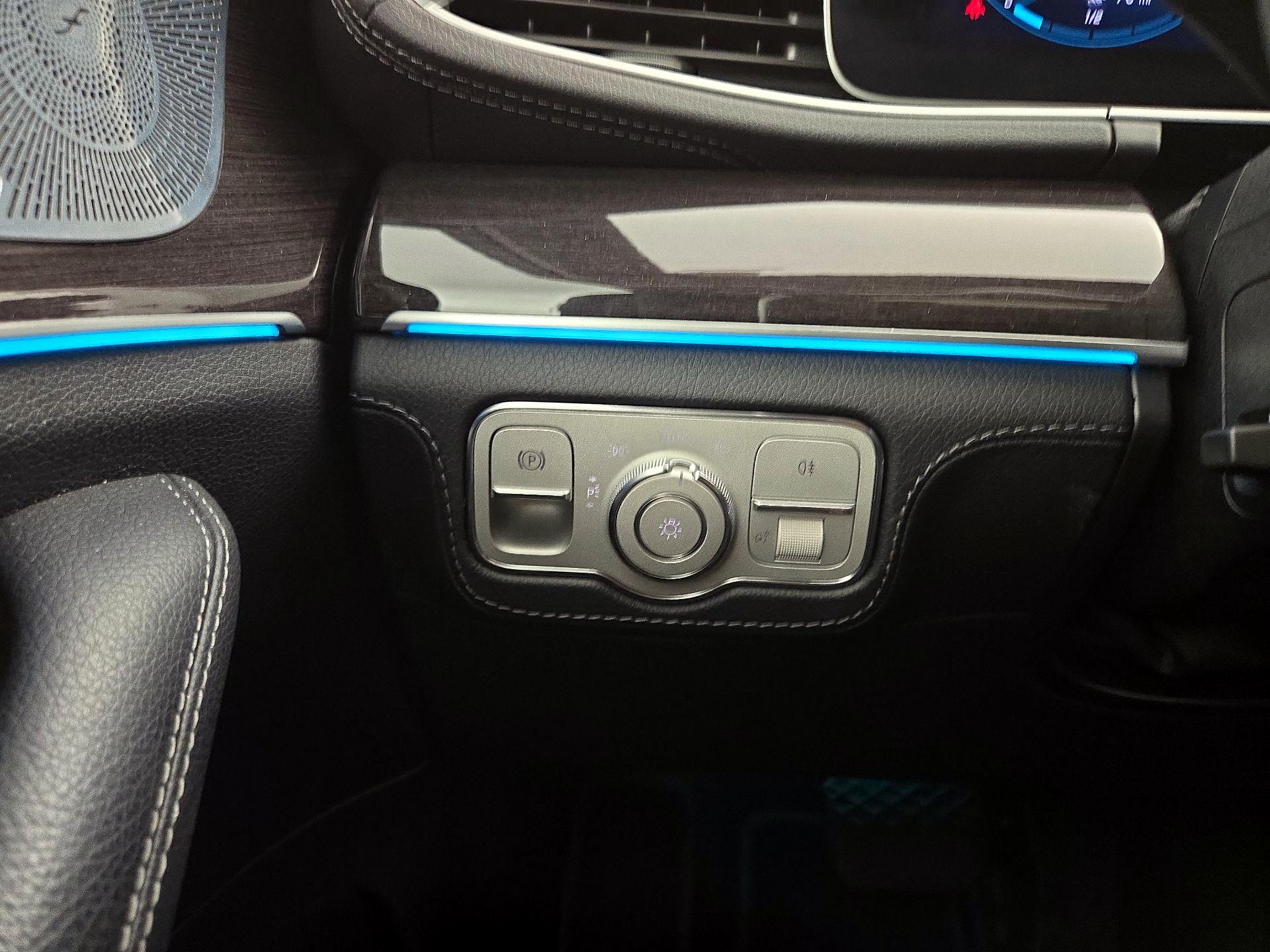 Thumbnail: 2020 Mercedes-Benz GLE - 13