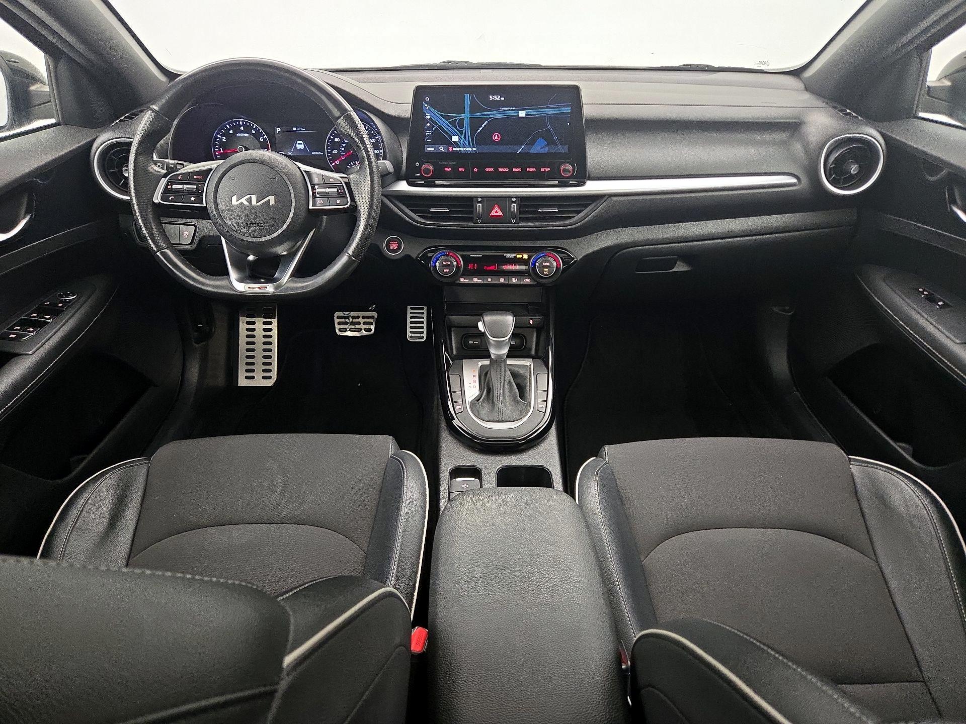 Thumbnail: 2023 Kia Forte - 9