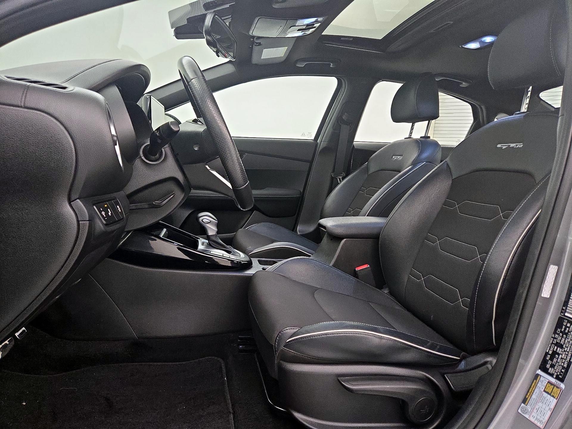 Thumbnail: 2023 Kia Forte - 11