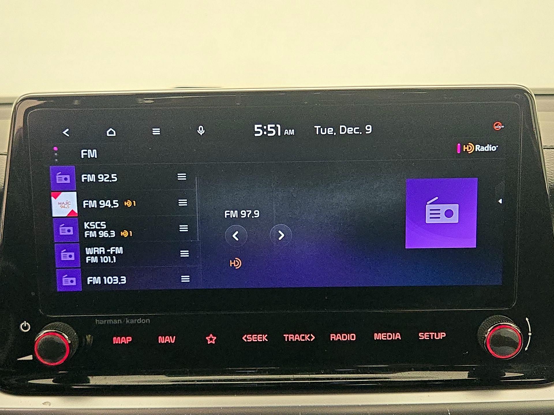 Thumbnail: 2023 Kia Forte - 16