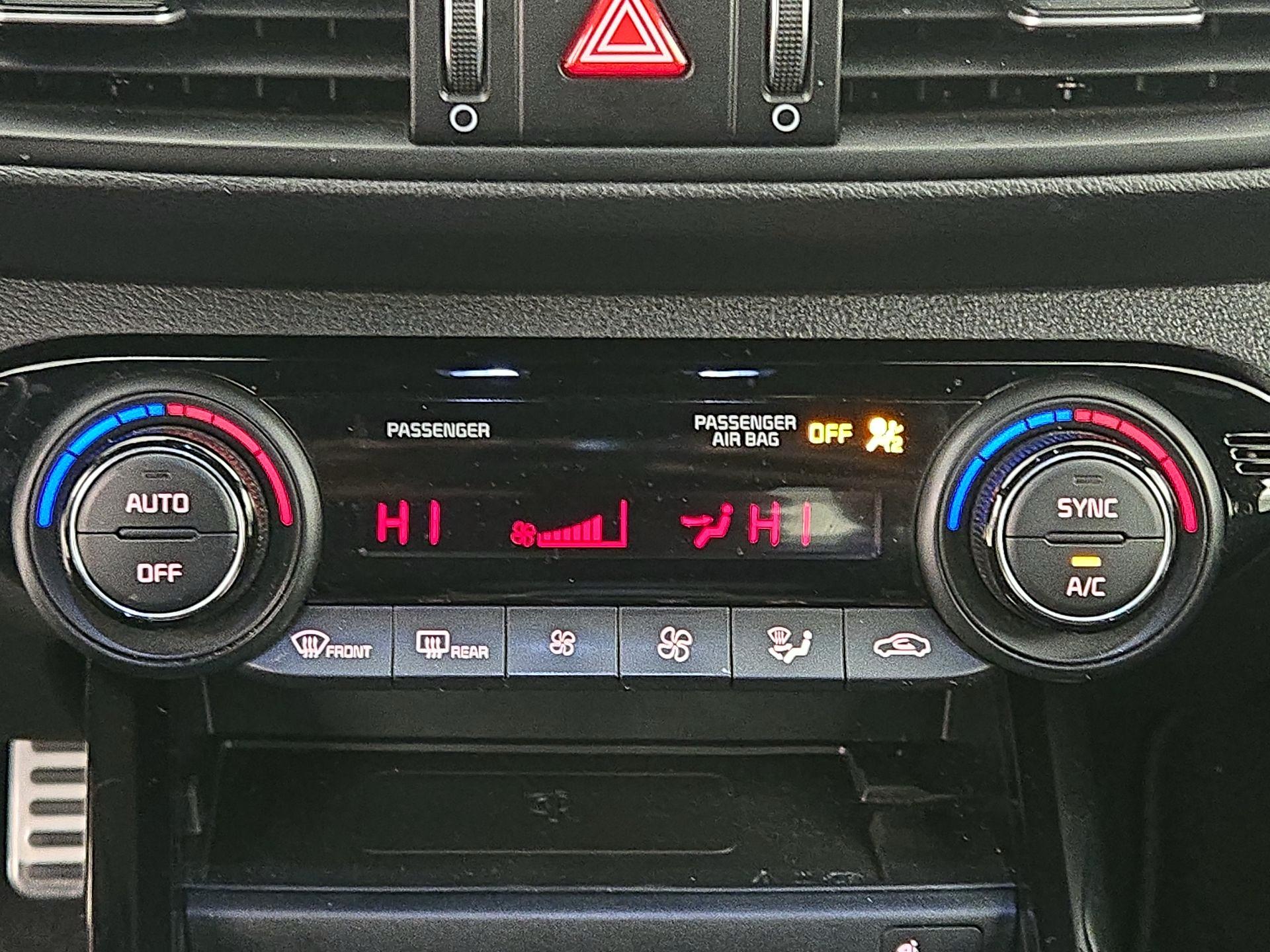 Thumbnail: 2023 Kia Forte - 17