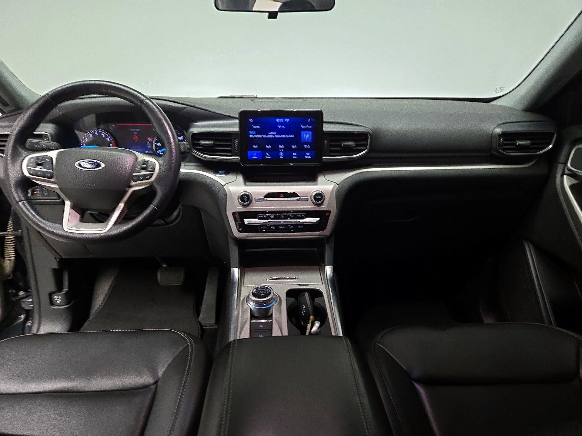 Thumbnail: 2022 Ford Explorer - 9