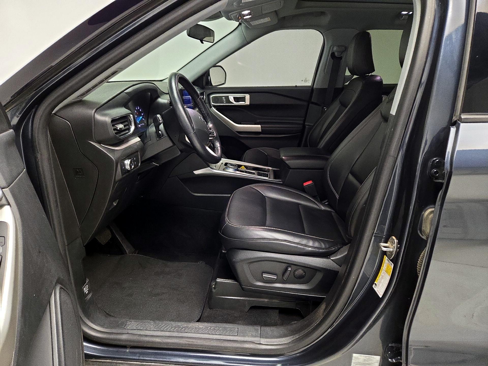 Thumbnail: 2022 Ford Explorer - 11