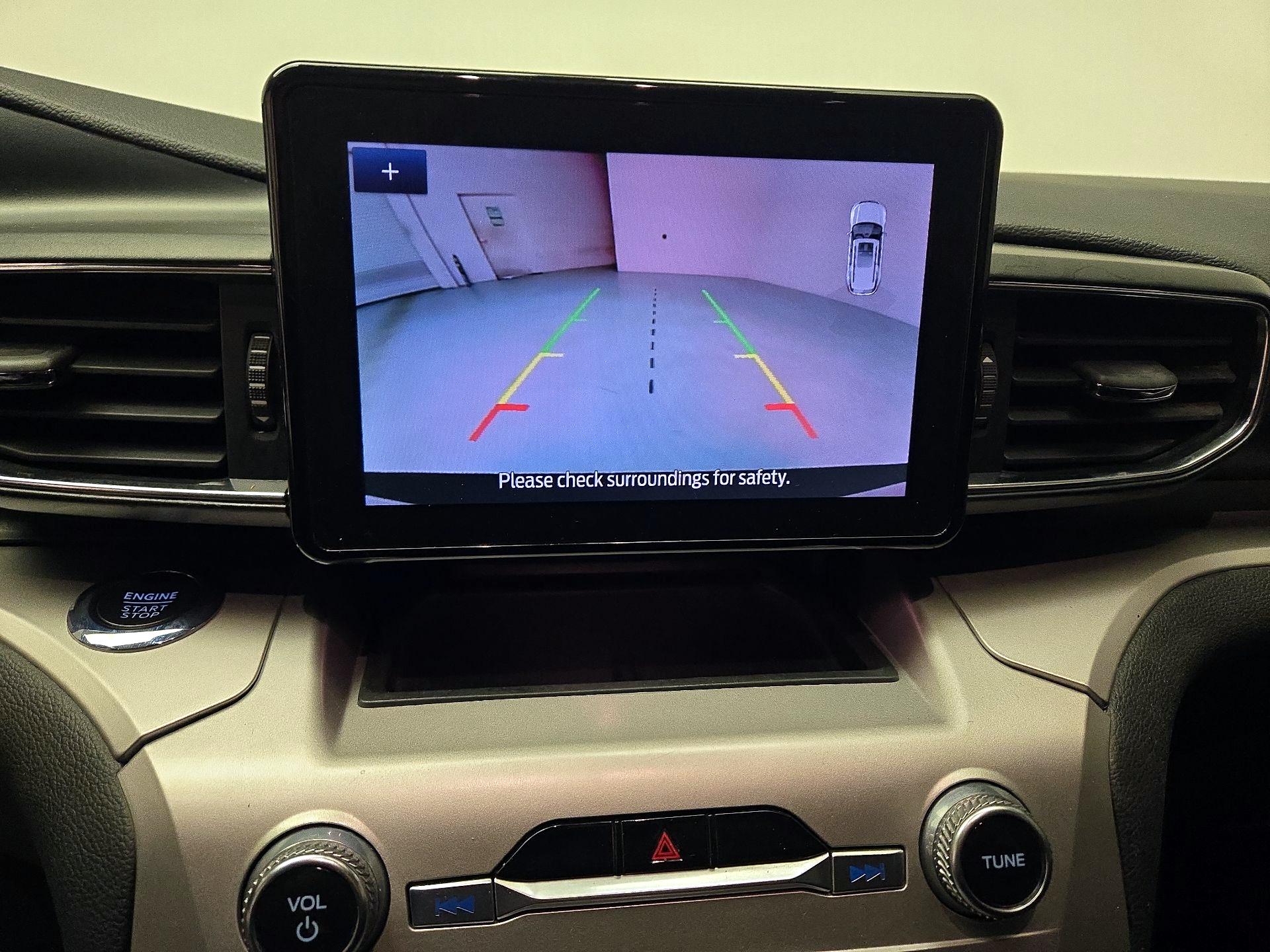 Thumbnail: 2022 Ford Explorer - 14