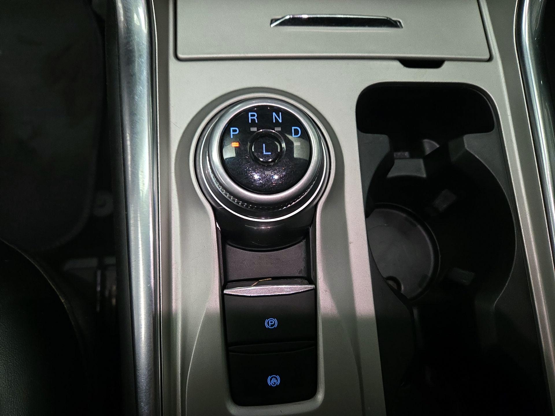 Thumbnail: 2022 Ford Explorer - 17