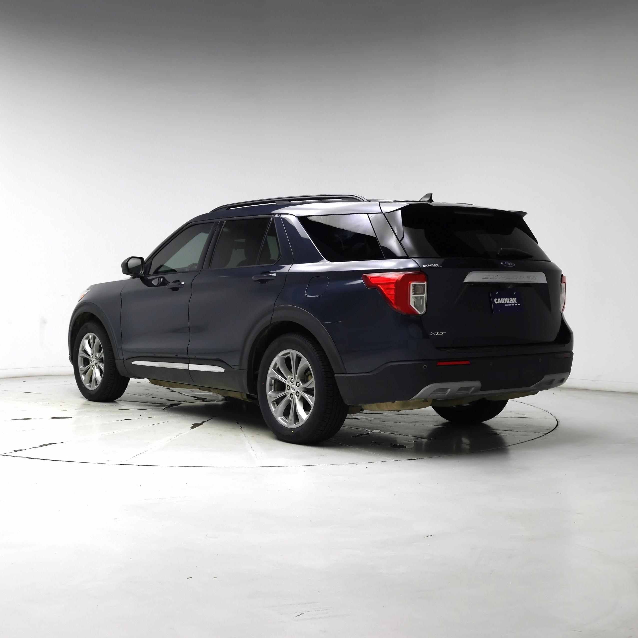 Thumbnail: 2022 Ford Explorer - 2