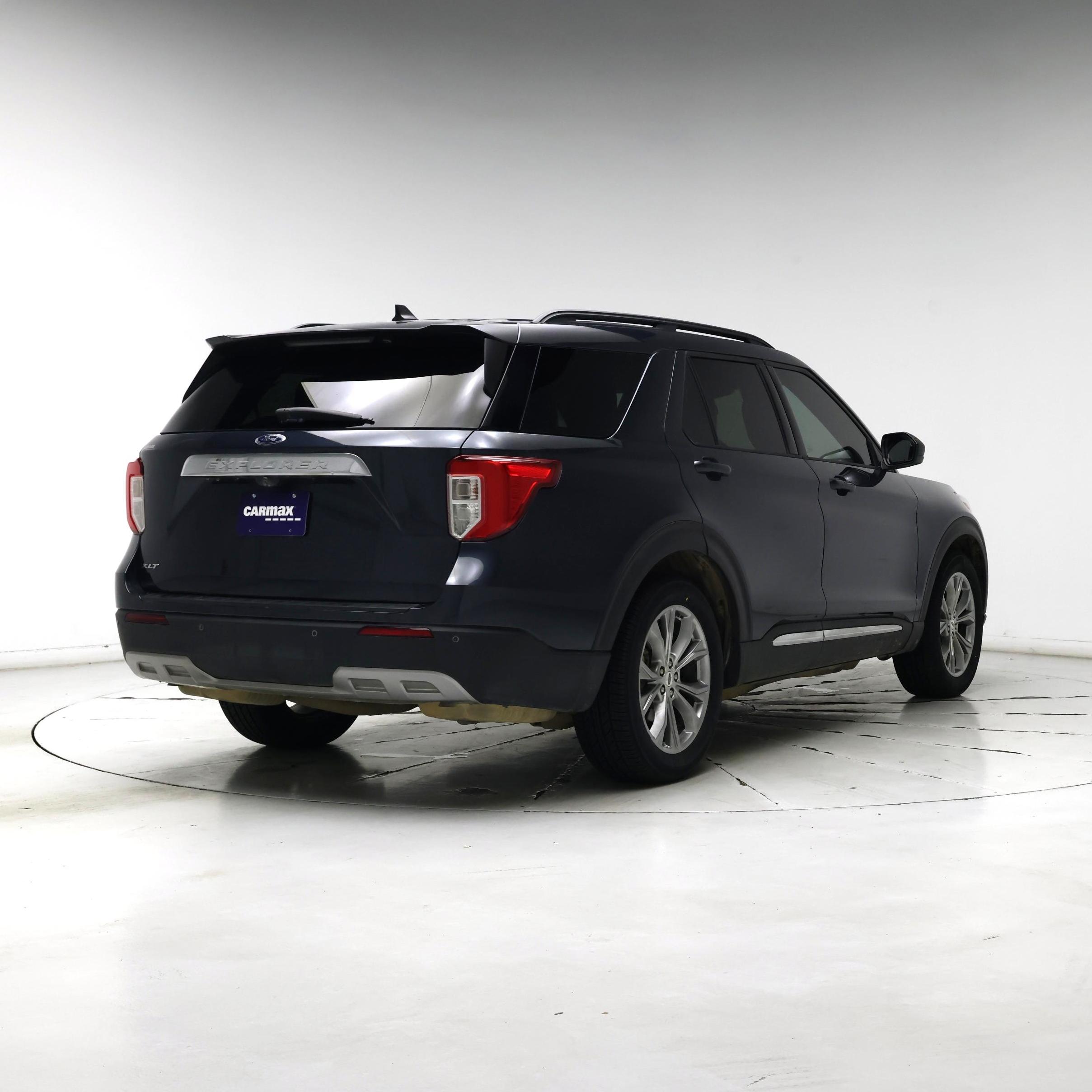 Thumbnail: 2022 Ford Explorer - 8