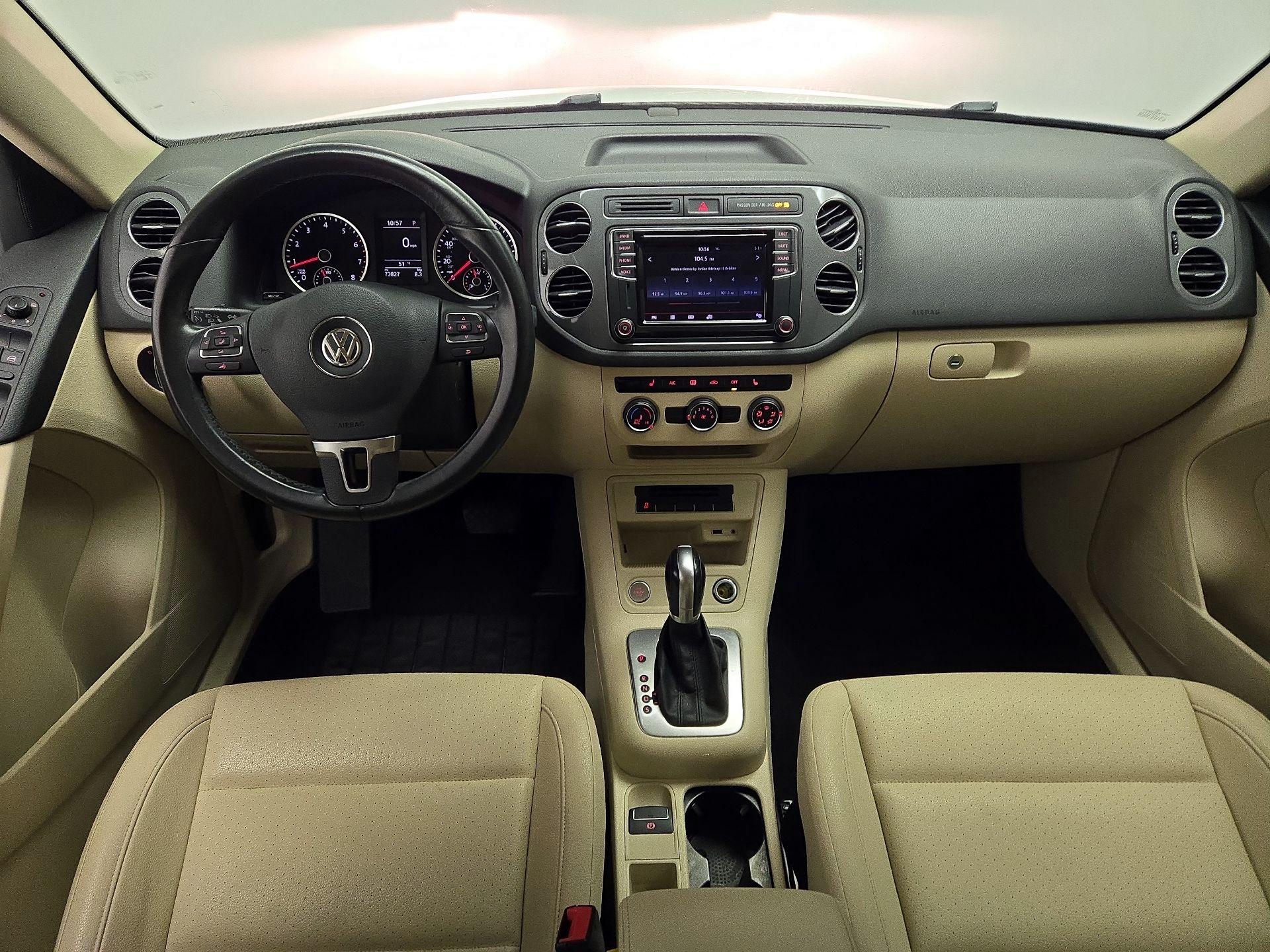 Thumbnail: 2017 Volkswagen Tiguan - 9