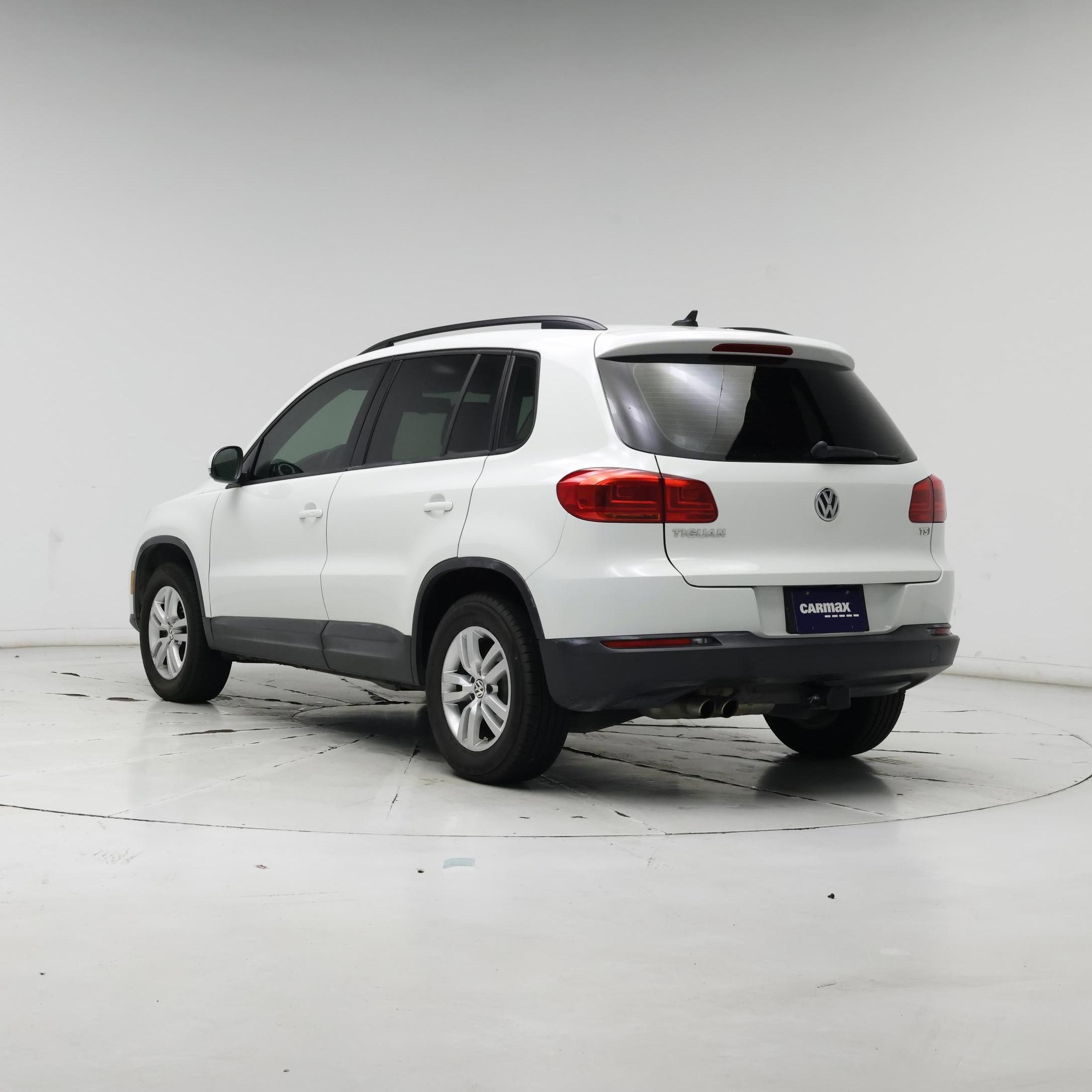 Thumbnail: 2017 Volkswagen Tiguan - 2