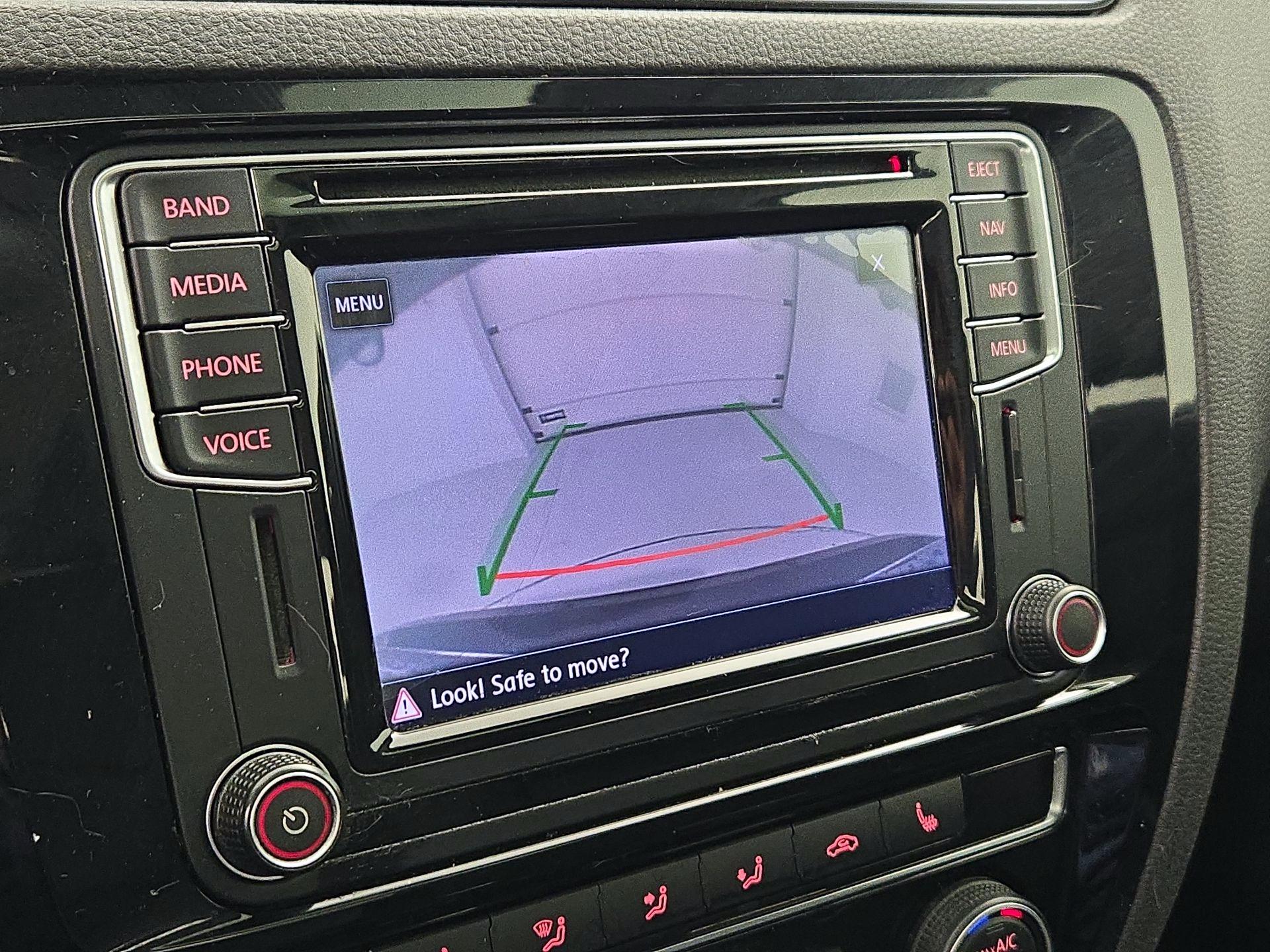 Thumbnail: 2017 Volkswagen Jetta - 15