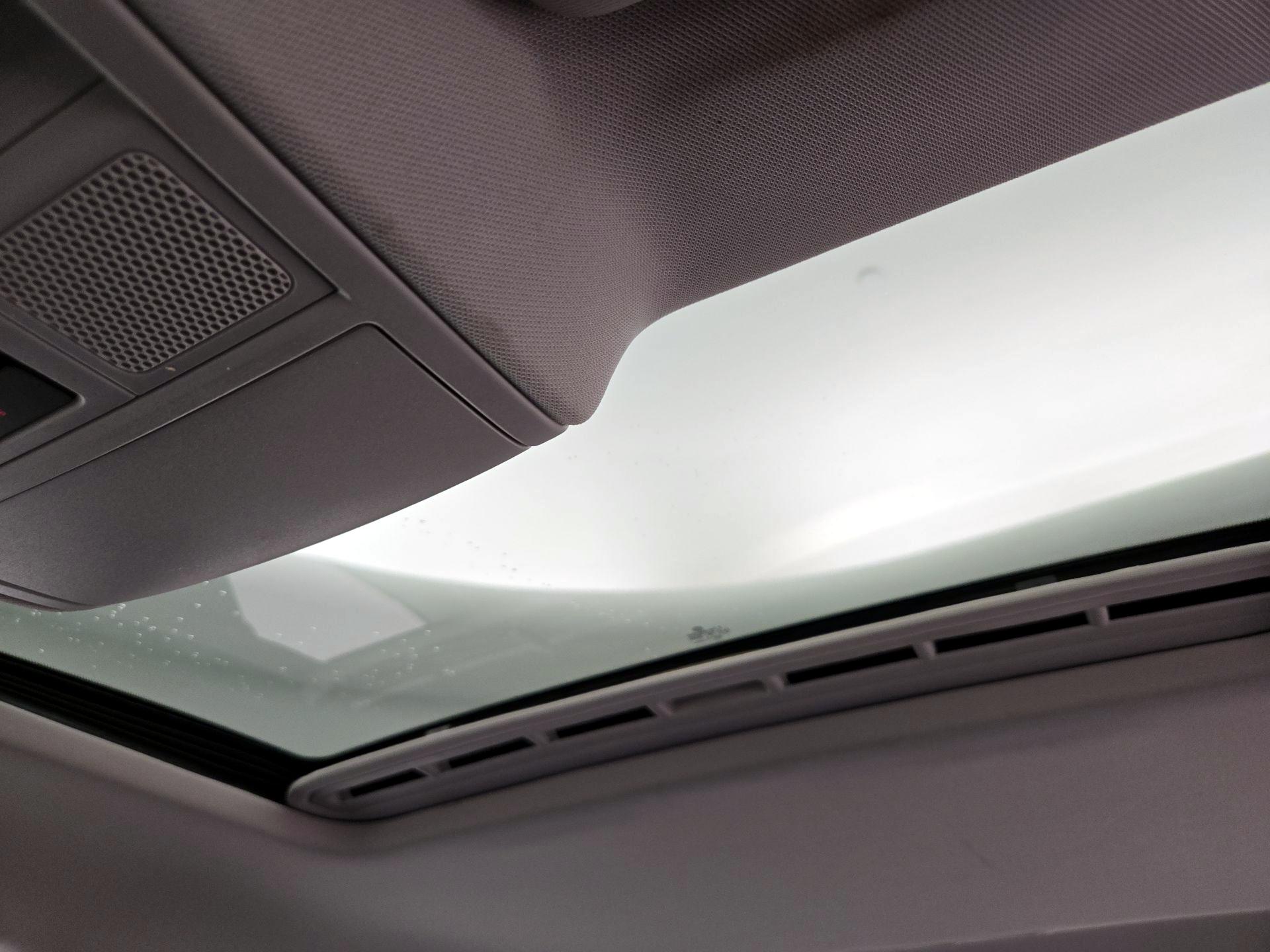 Thumbnail: 2017 Volkswagen Jetta - 20