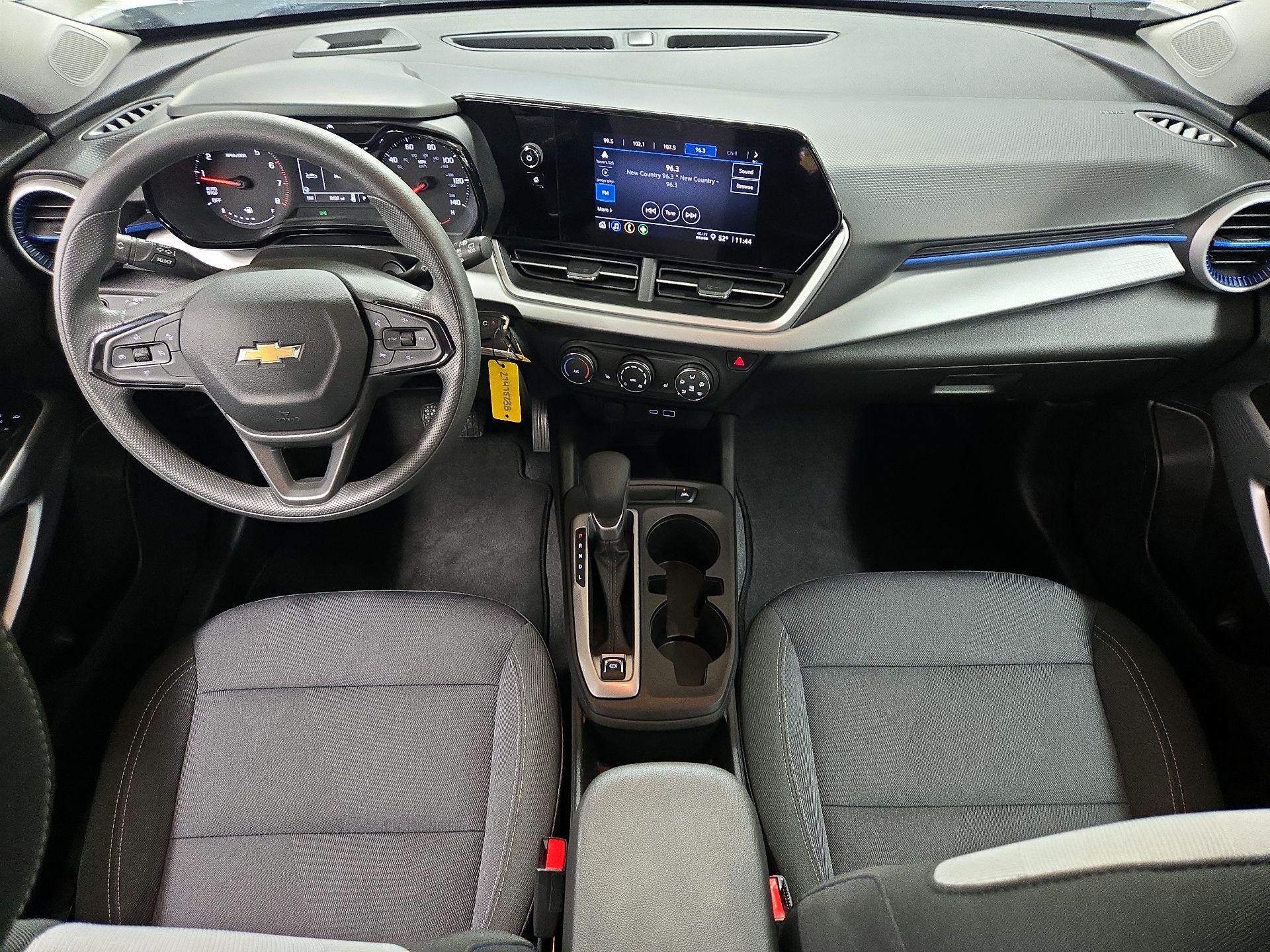 Thumbnail: 2025 Chevrolet Trax - 9