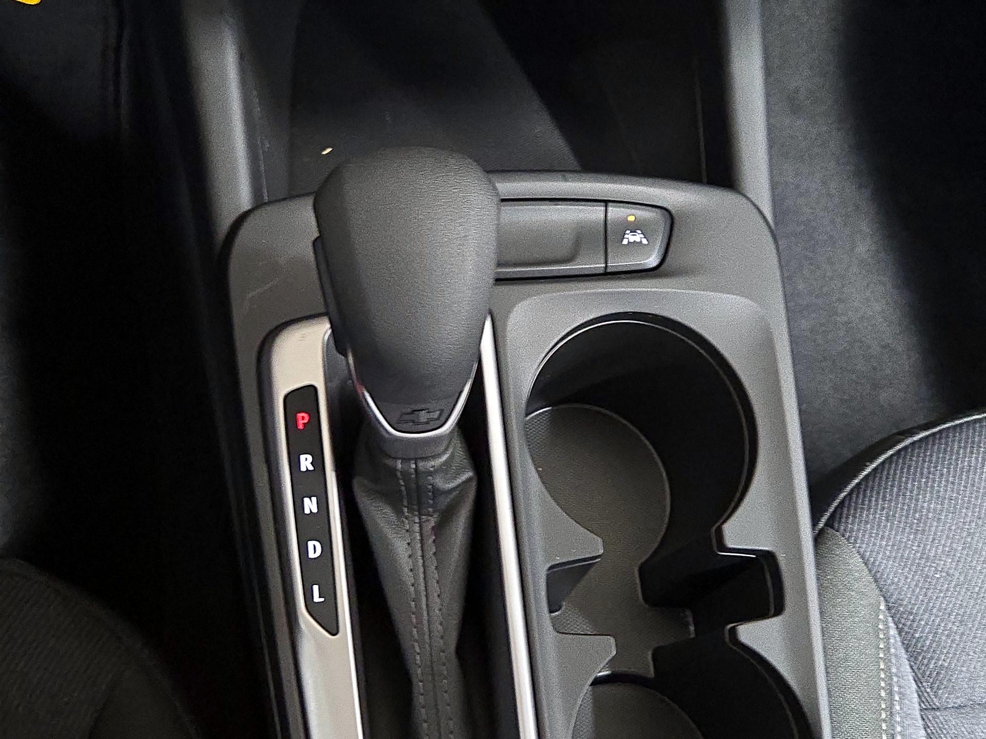 Thumbnail: 2025 Chevrolet Trax - 17