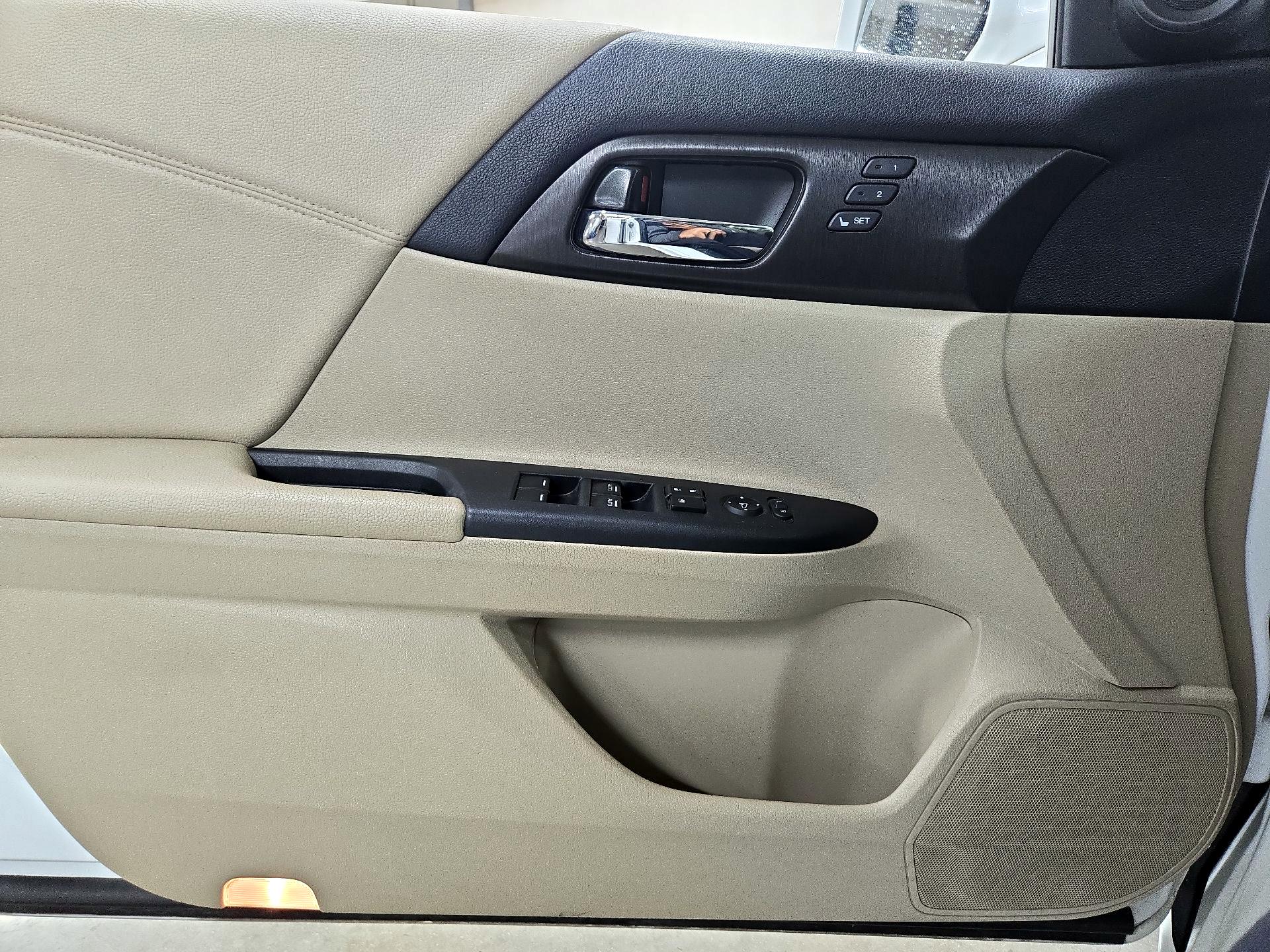 Thumbnail: 2014 Honda Accord - 12