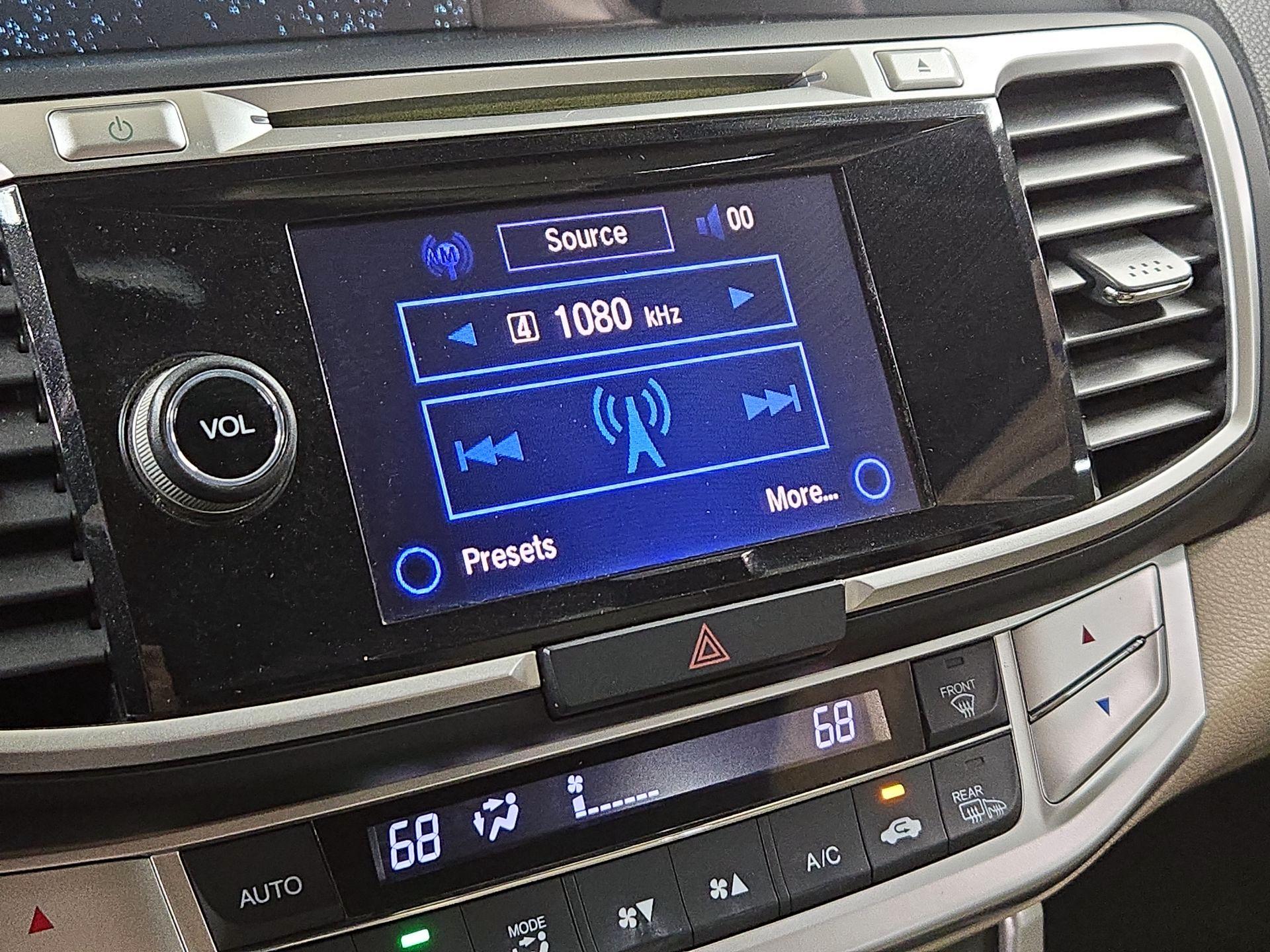 Thumbnail: 2014 Honda Accord - 16