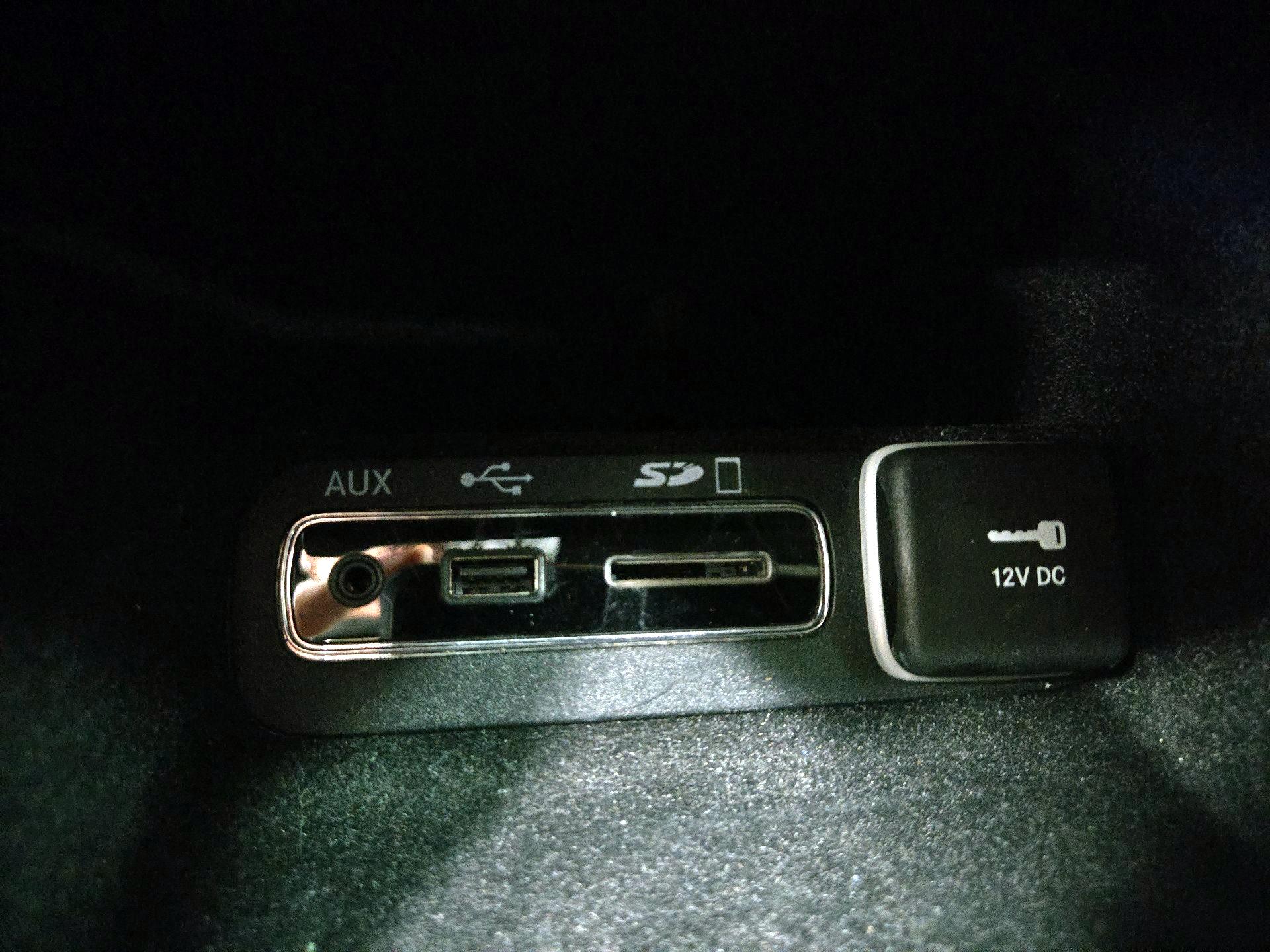 Thumbnail: 2017 Jeep Grand Cherokee - 19