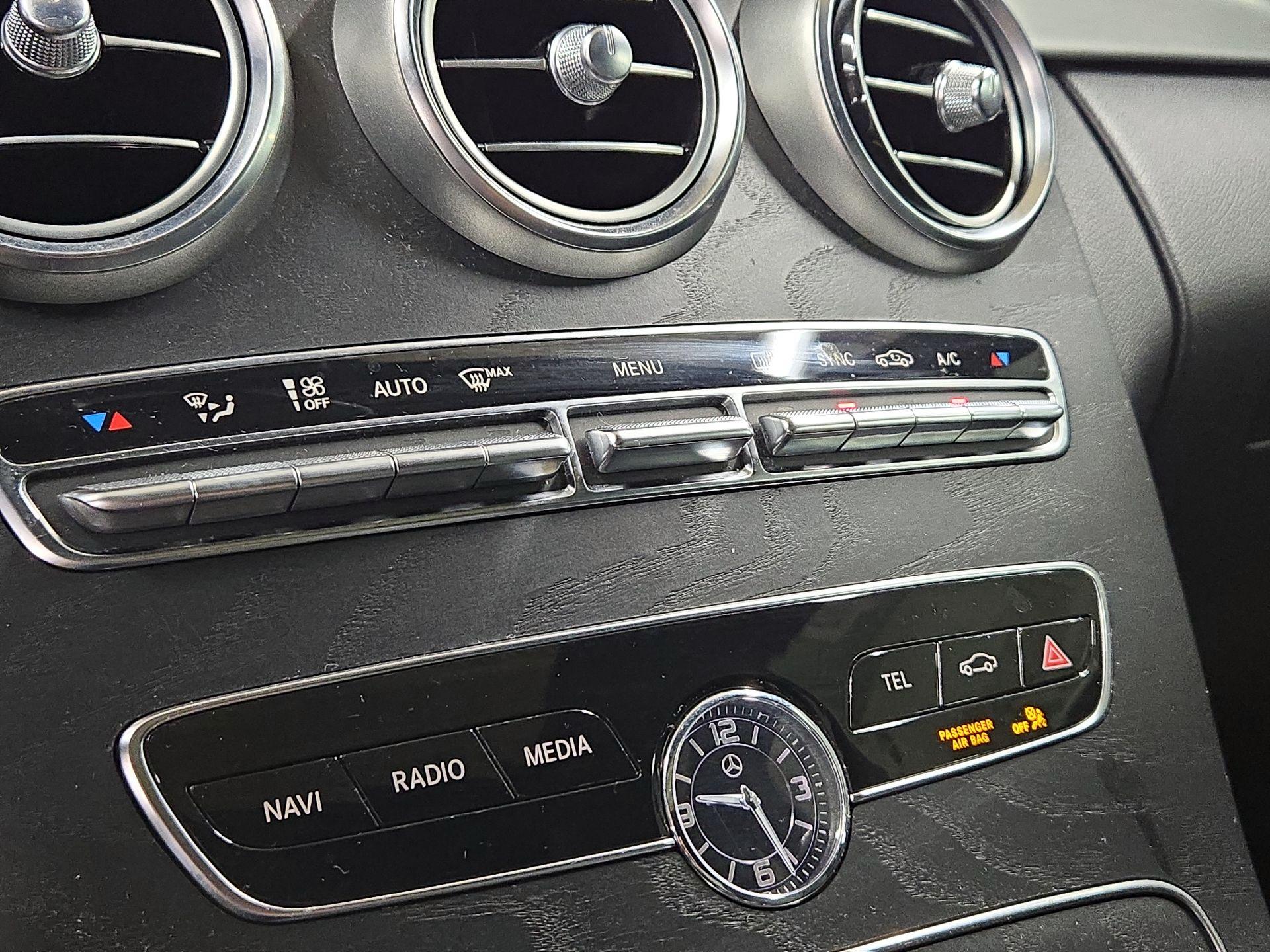 Thumbnail: 2019 Mercedes-Benz C-Class - 16