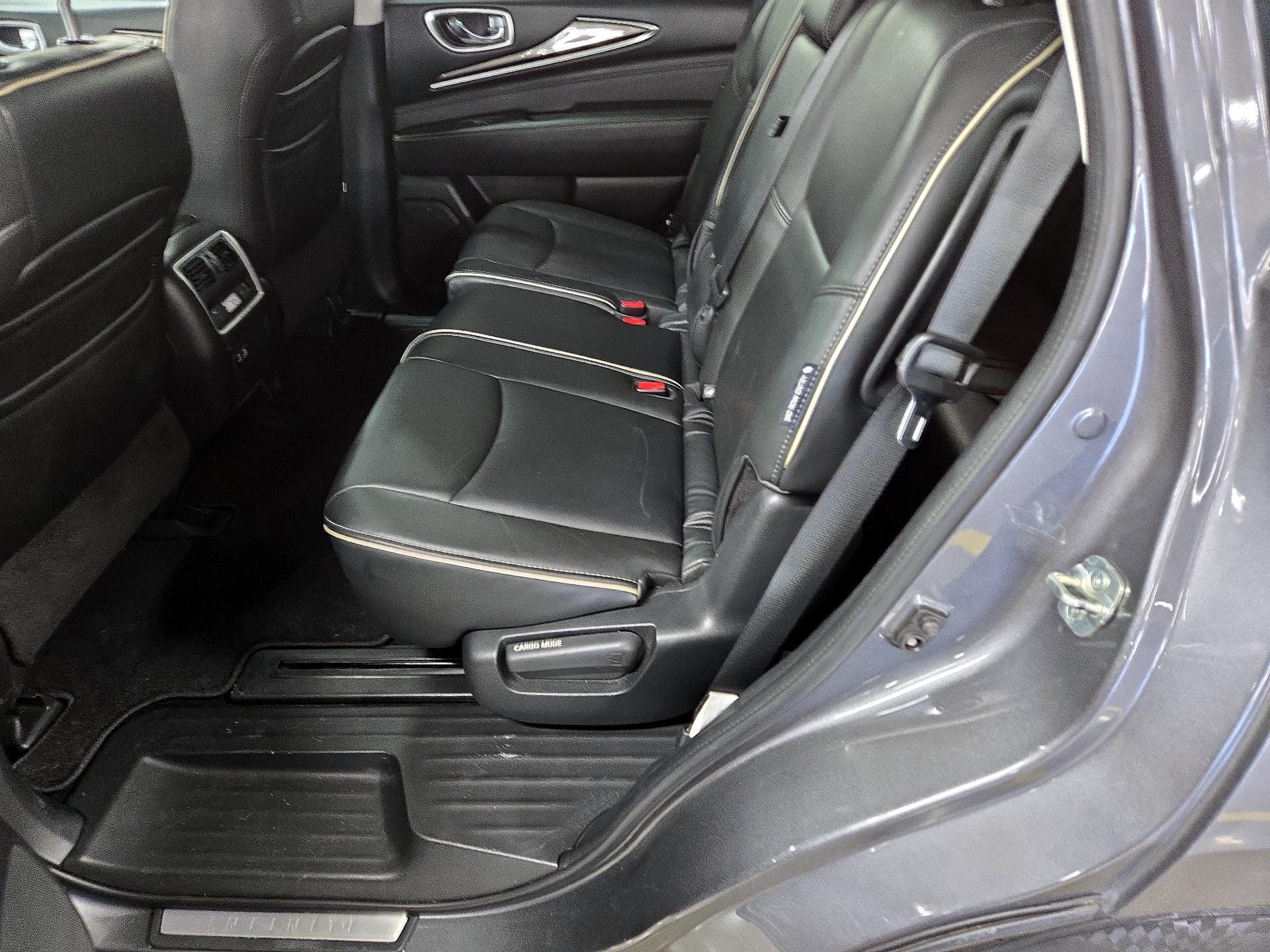 Thumbnail: 2019 INFINITI QX60 - 18