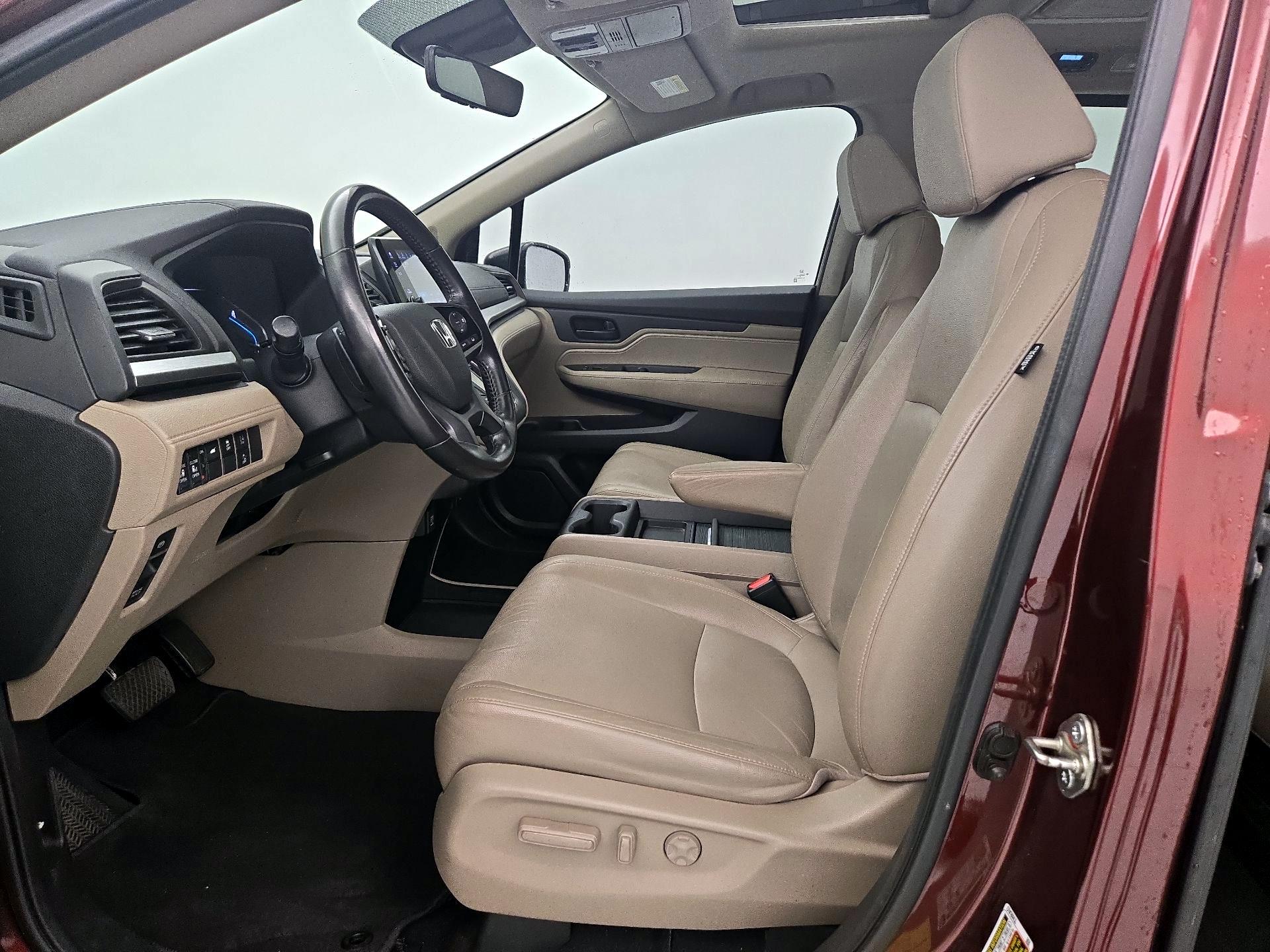 Thumbnail: 2018 Honda Odyssey - 11