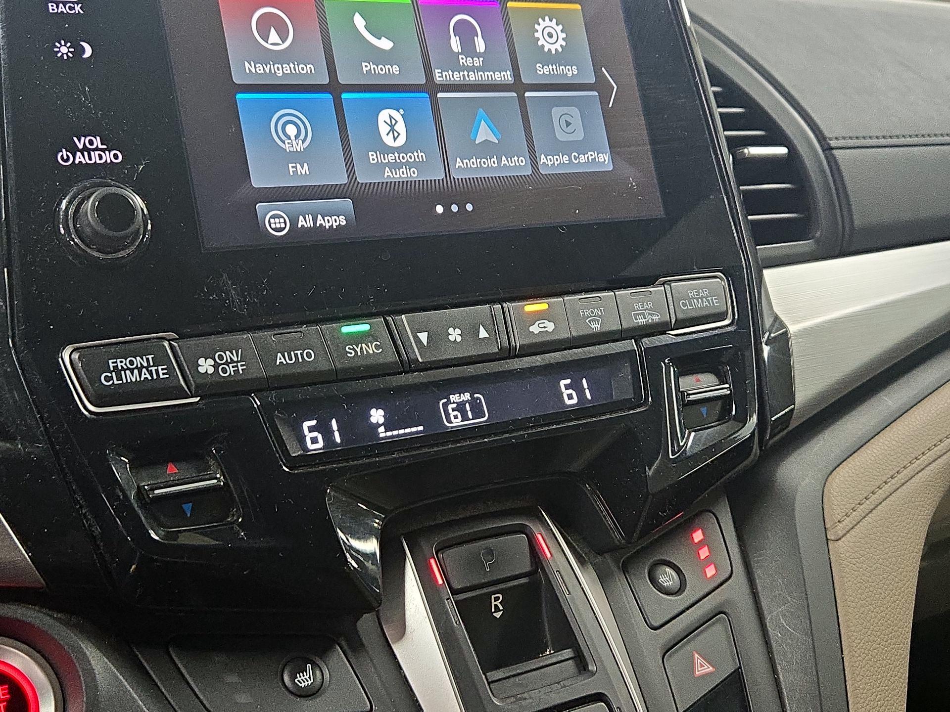 Thumbnail: 2018 Honda Odyssey - 17