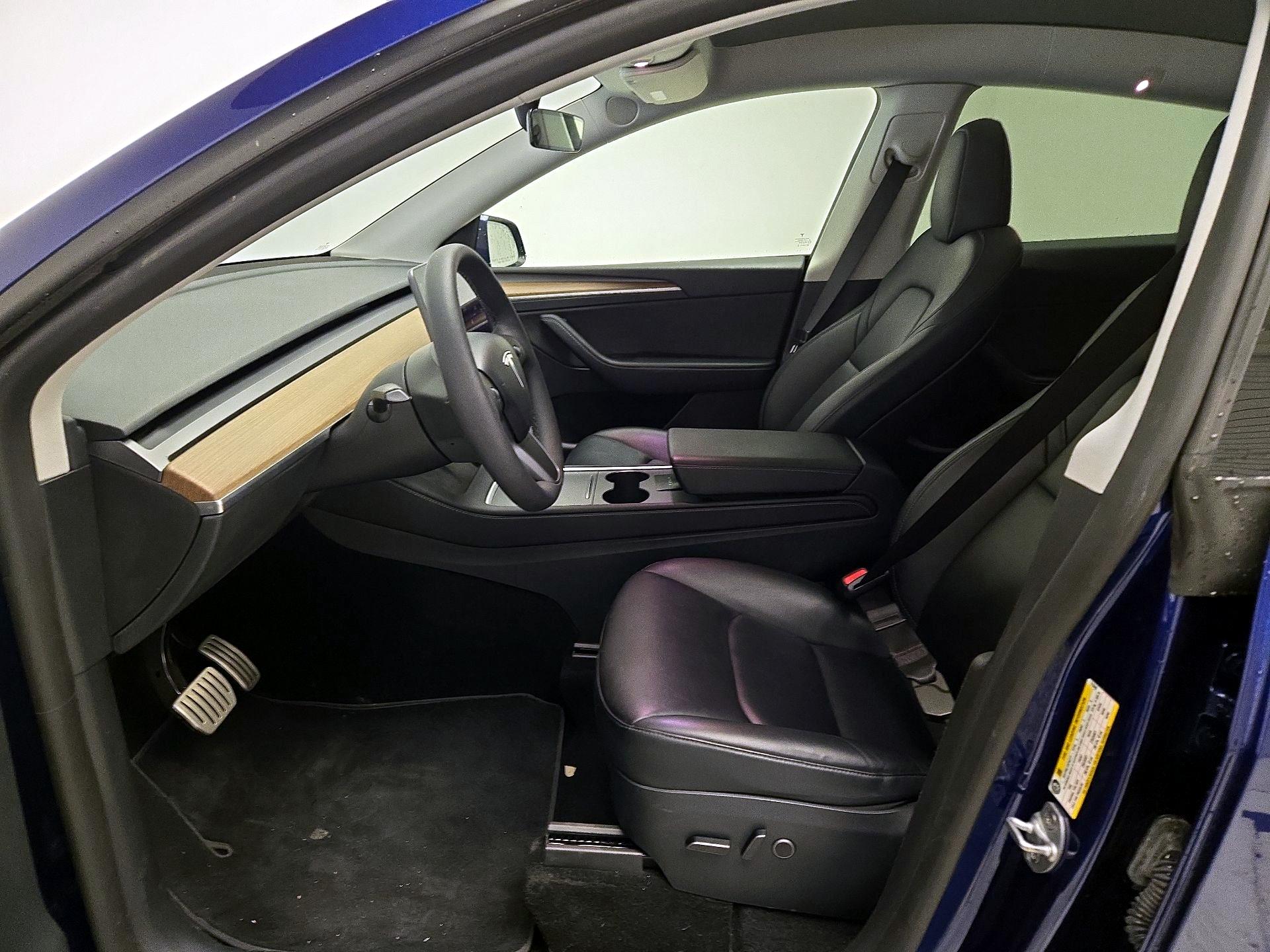 Thumbnail: 2023 Tesla Model Y - 11