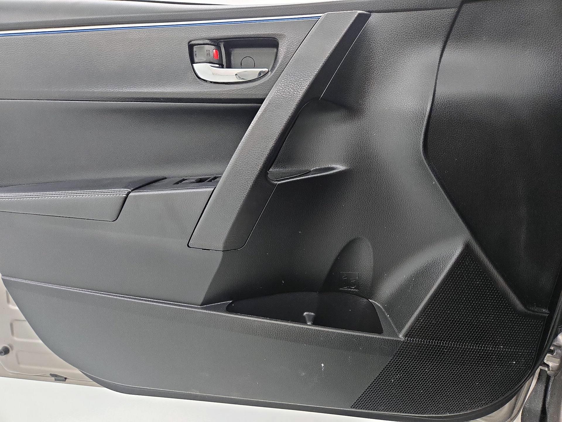 Thumbnail: 2016 Toyota Corolla - 12