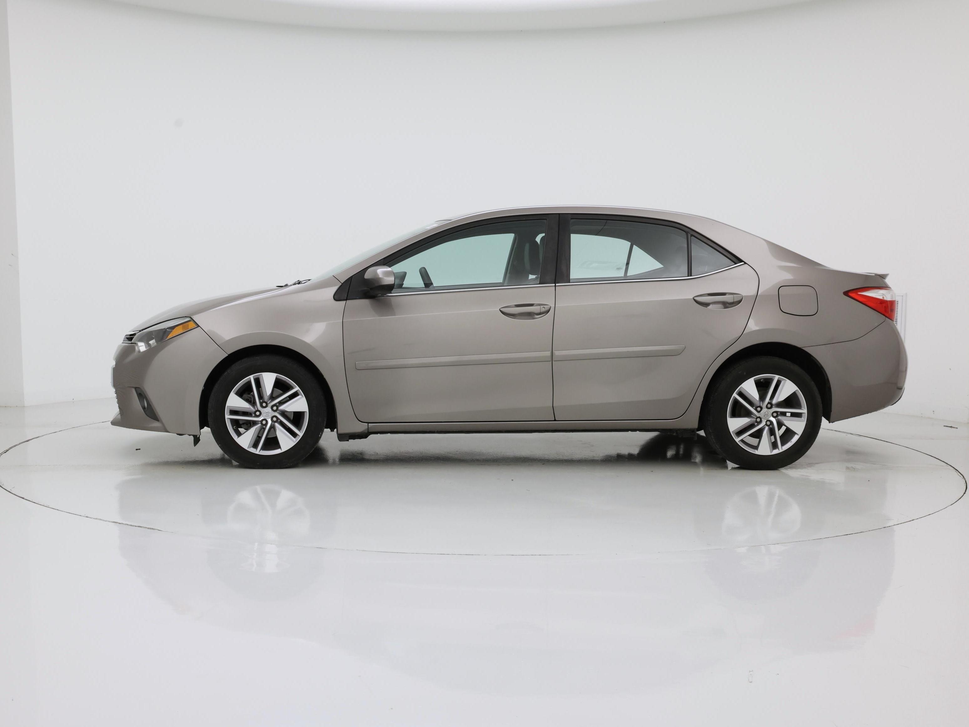 Thumbnail: 2016 Toyota Corolla - 3