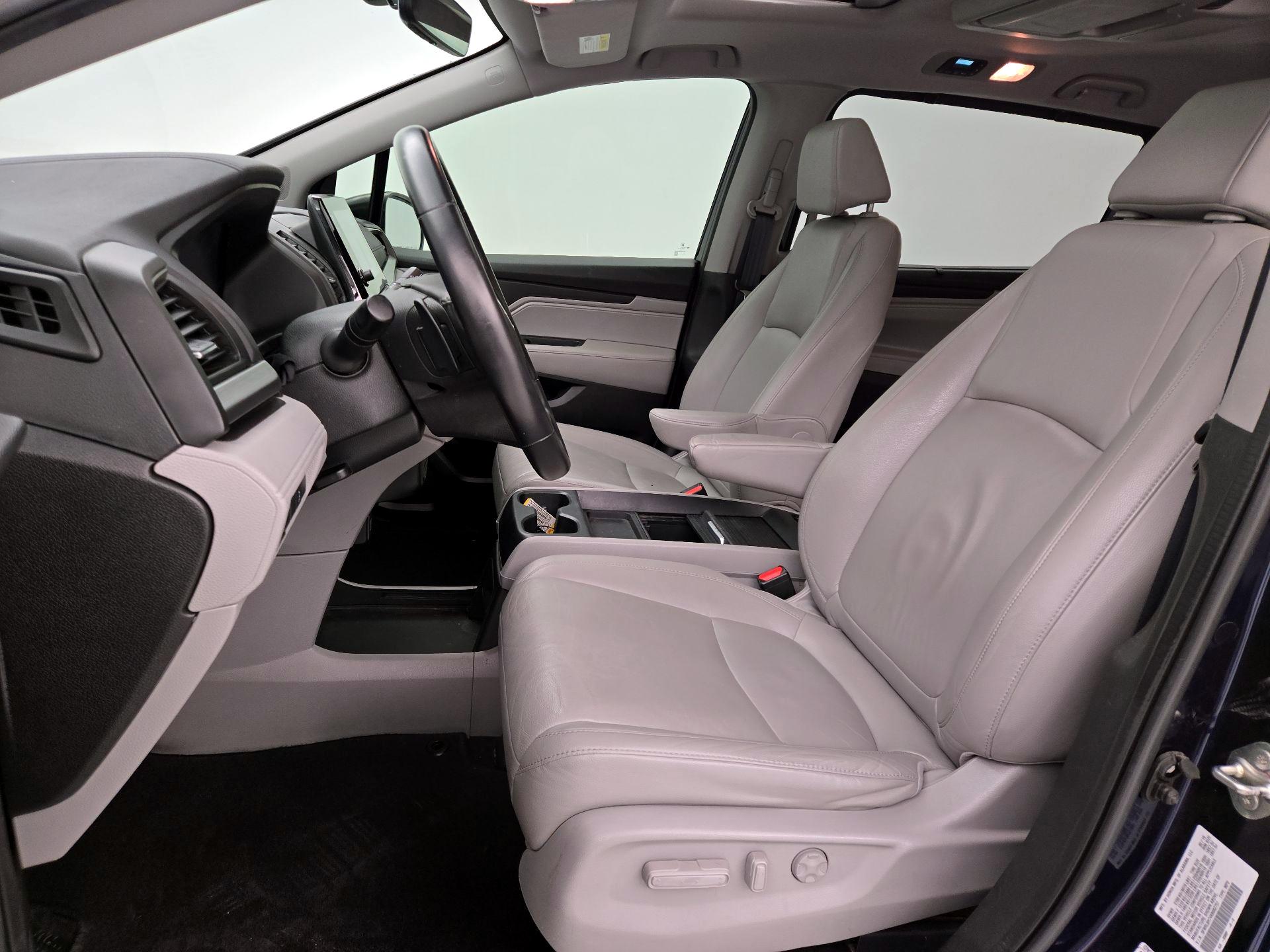 Thumbnail: 2019 Honda Odyssey - 11