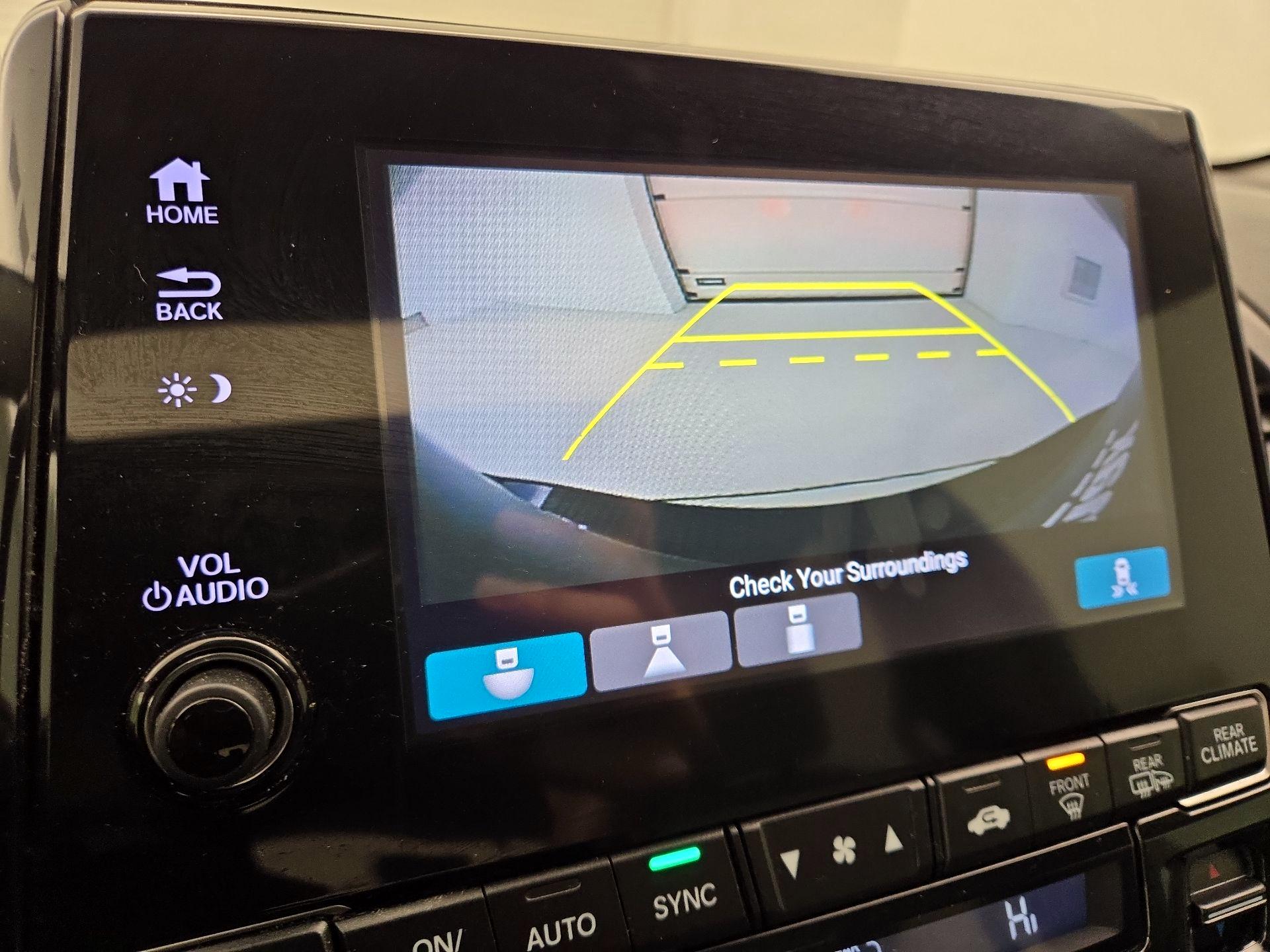 Thumbnail: 2019 Honda Odyssey - 14